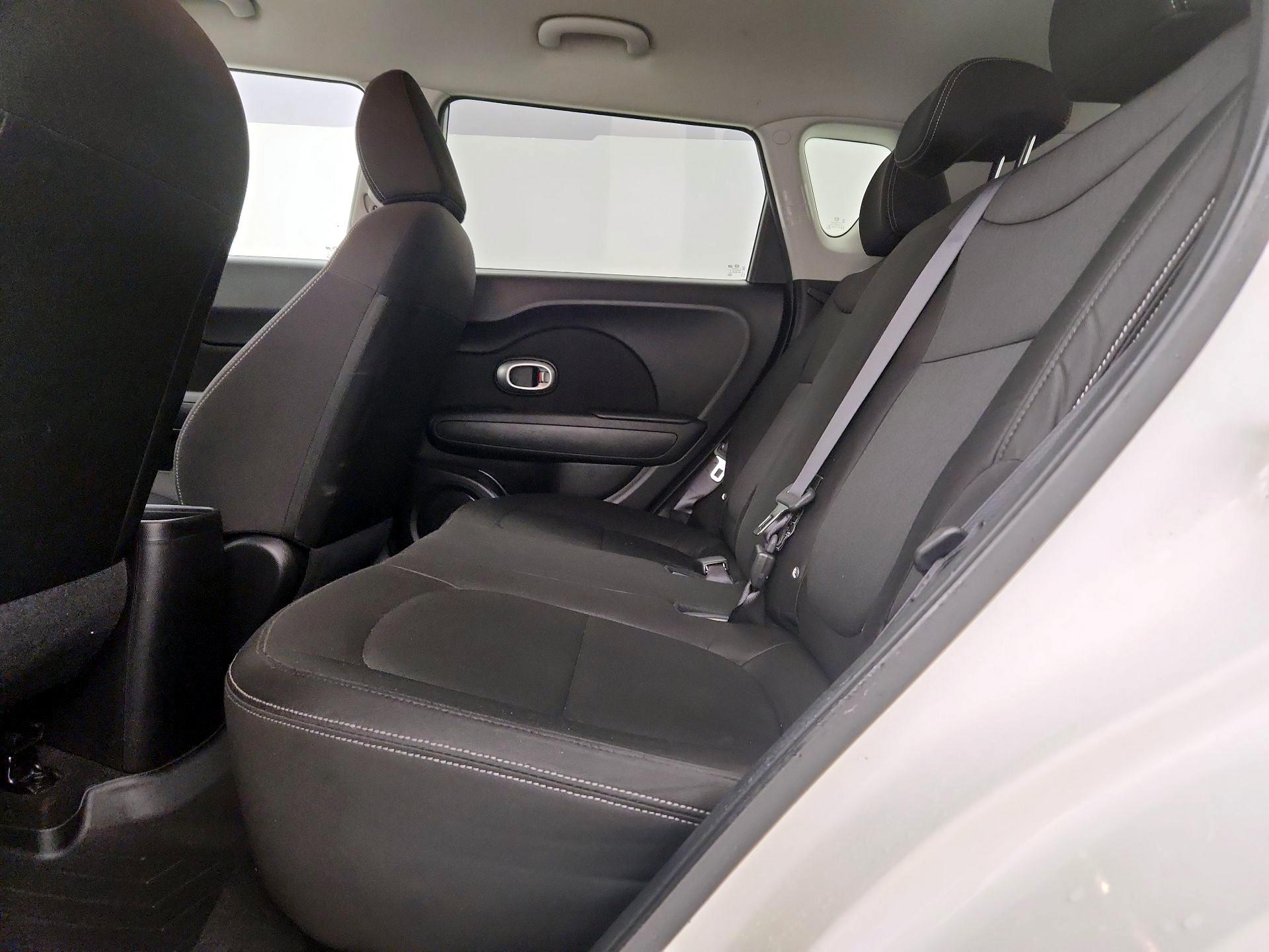 Thumbnail: 2016 Kia Soul - 18