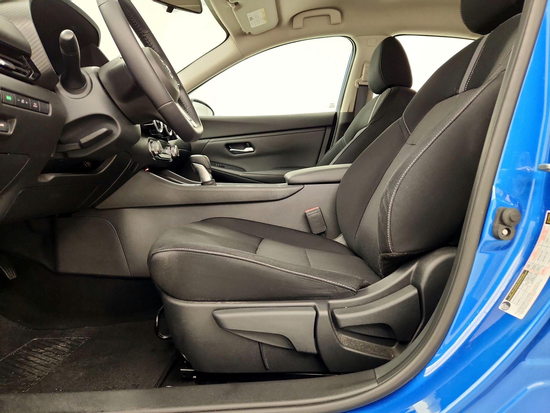 Thumbnail: 2021 Nissan Sentra - 11