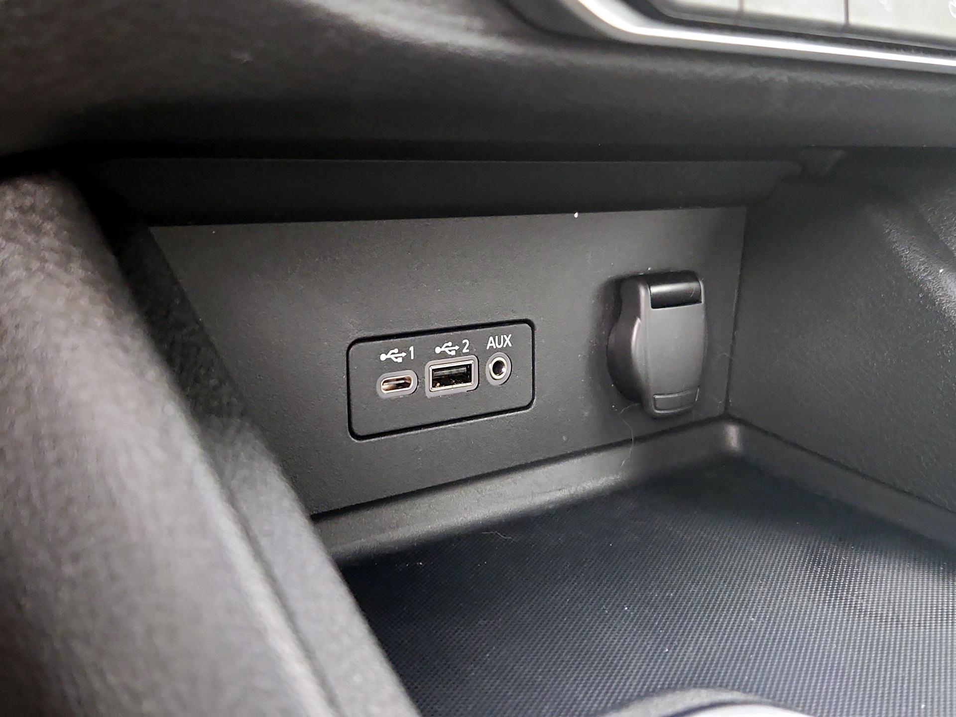 Thumbnail: 2021 Nissan Sentra - 18