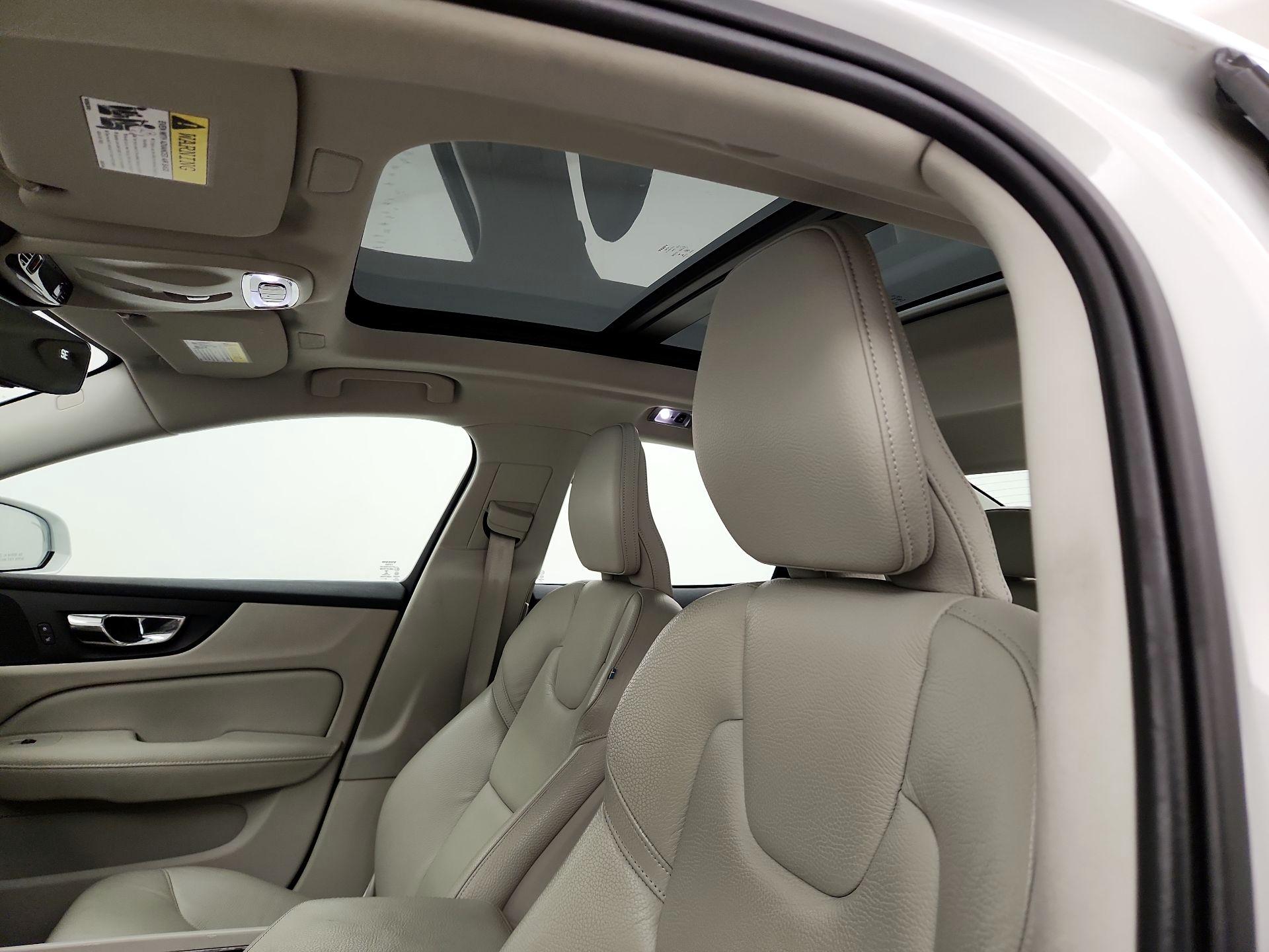 Thumbnail: 2021 Volvo S60 - 20