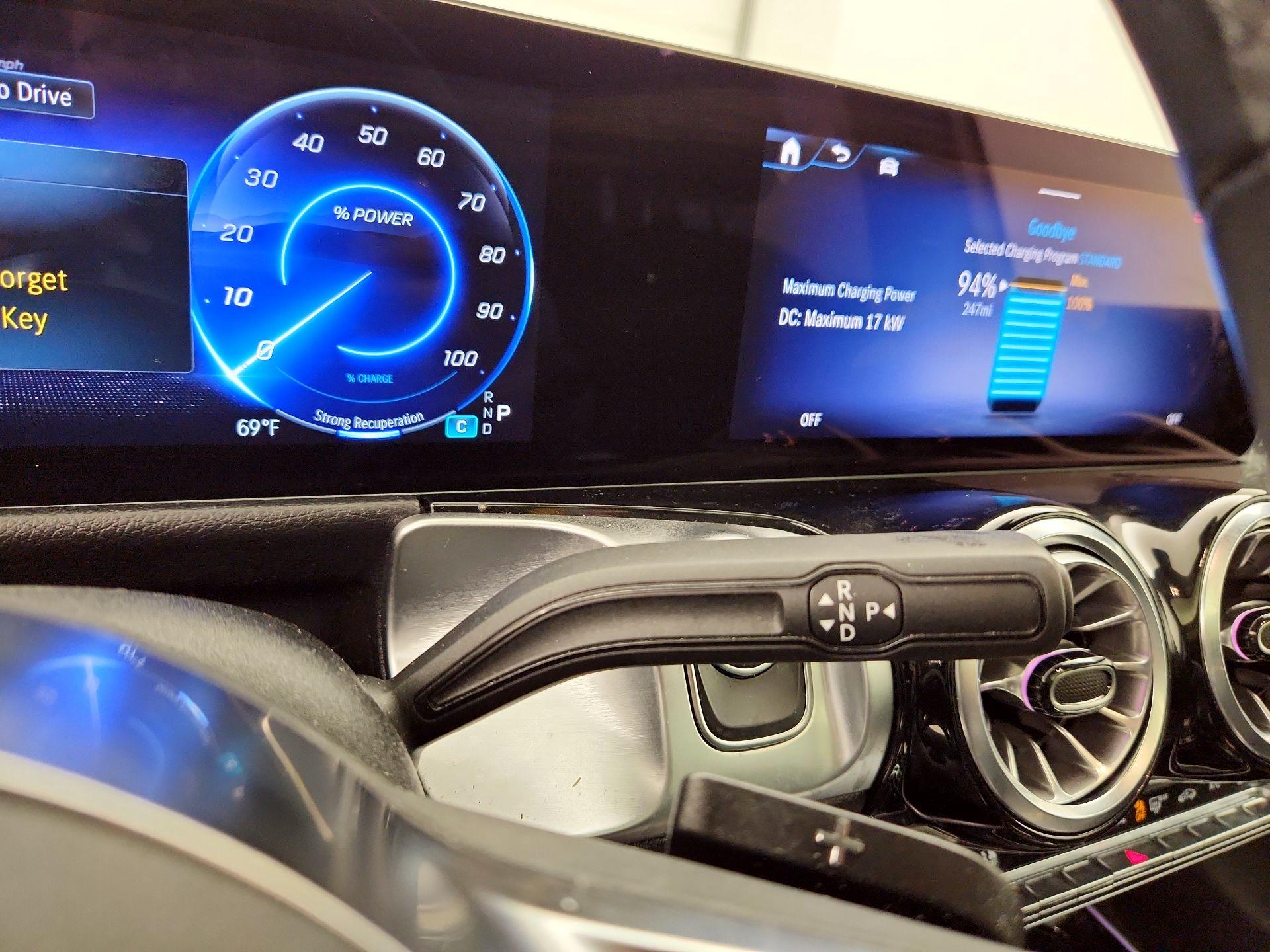 Thumbnail: 2024 Mercedes-Benz EQB - 18