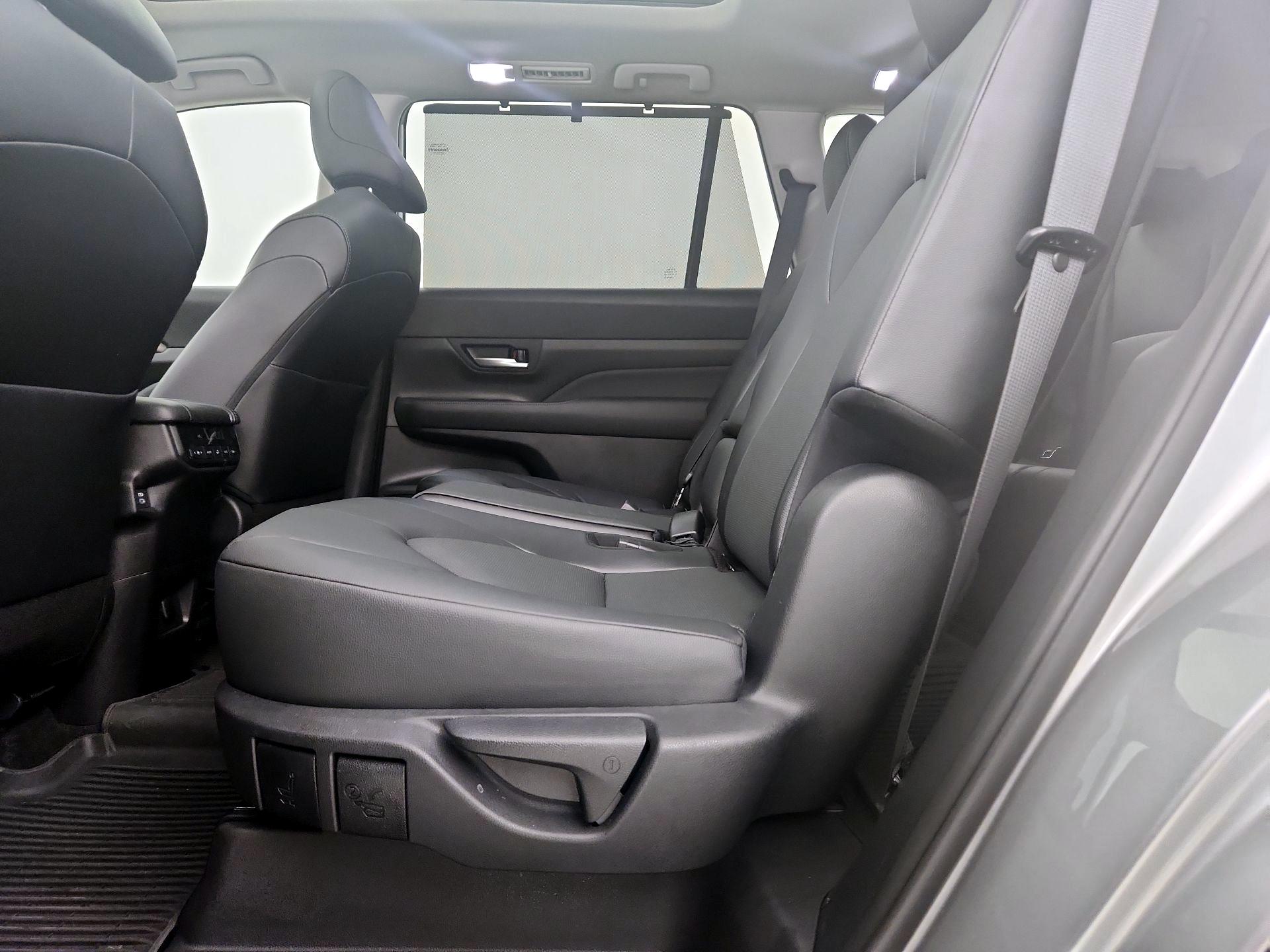 Thumbnail: 2024 Toyota Grand Highlander - 20