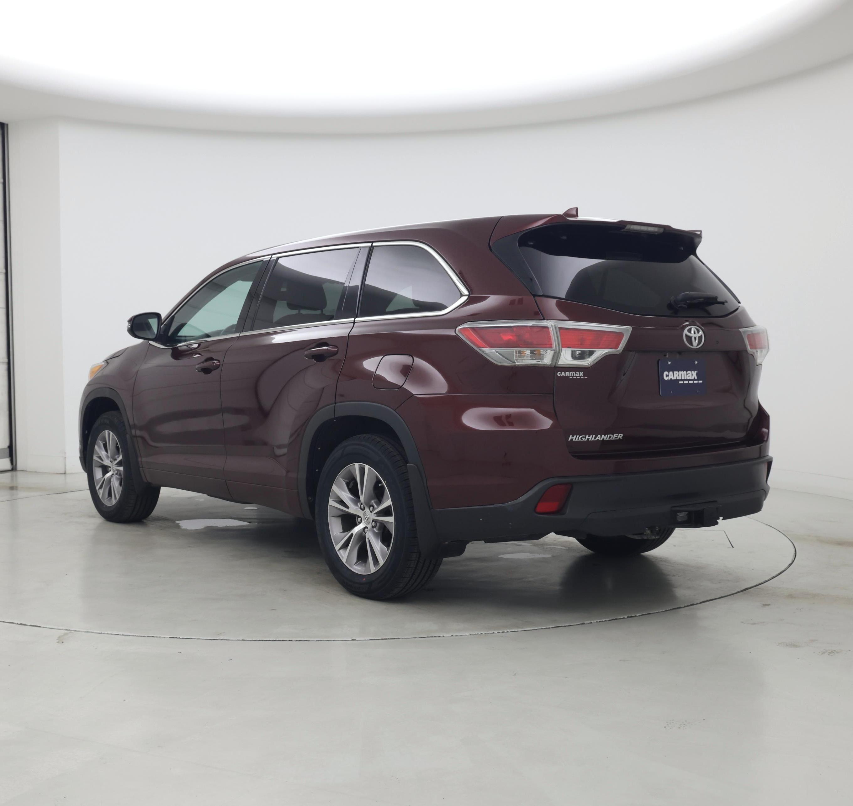 Thumbnail: 2015 Toyota Highlander - 2