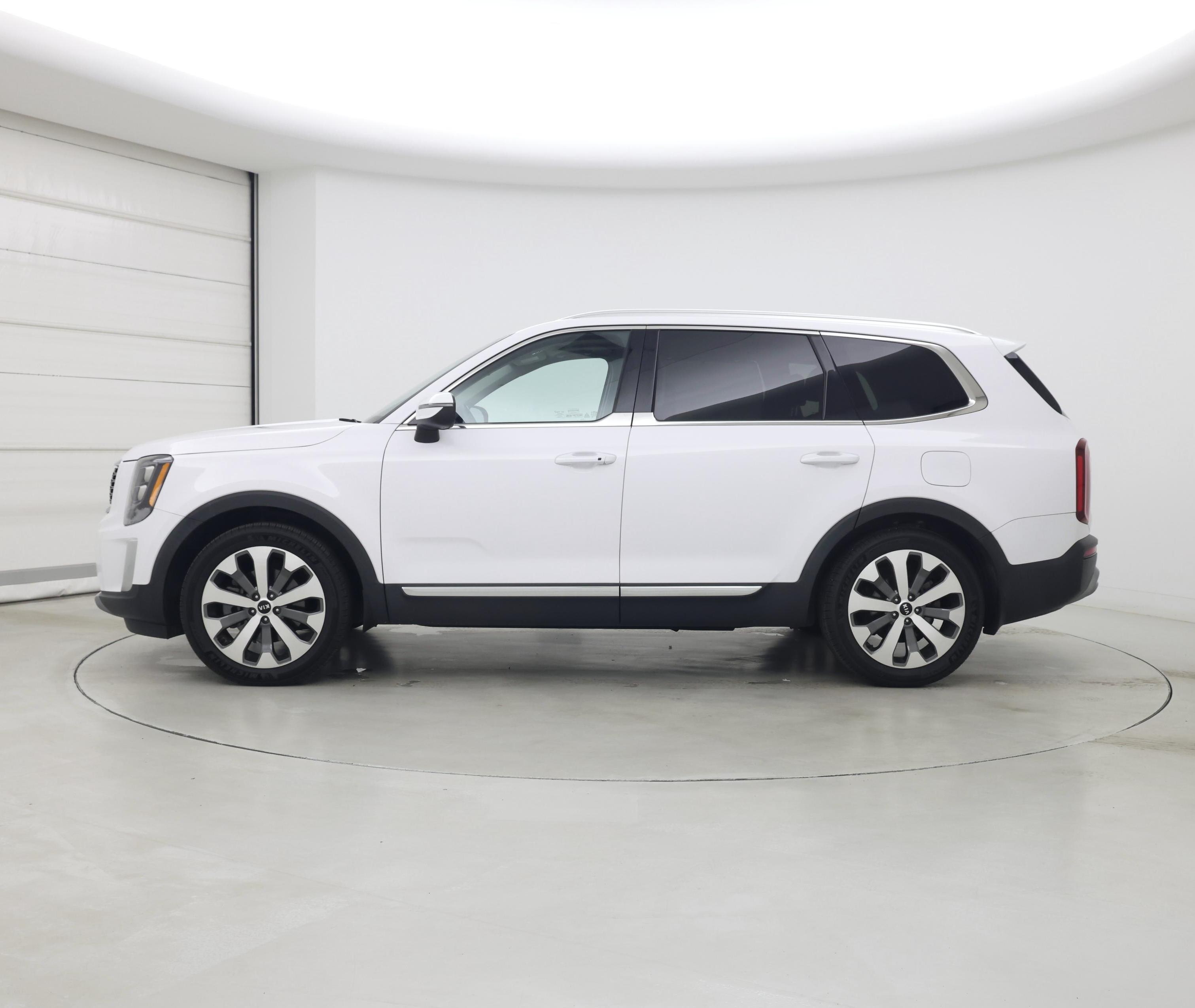 Thumbnail: 2021 Kia Telluride - 3