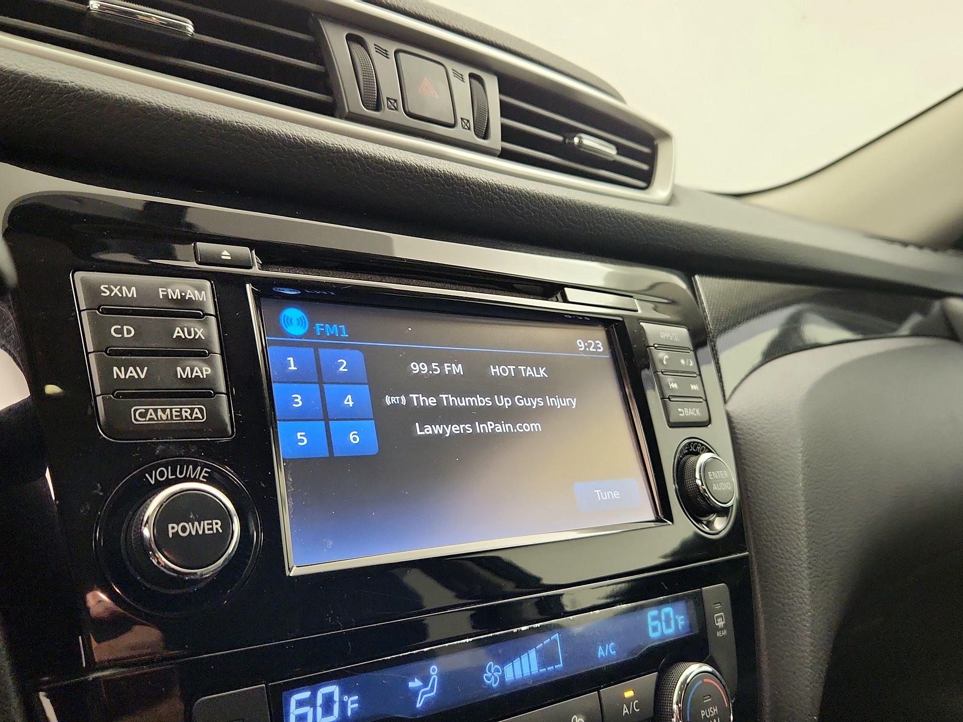 Thumbnail: 2016 Nissan Rogue - 15