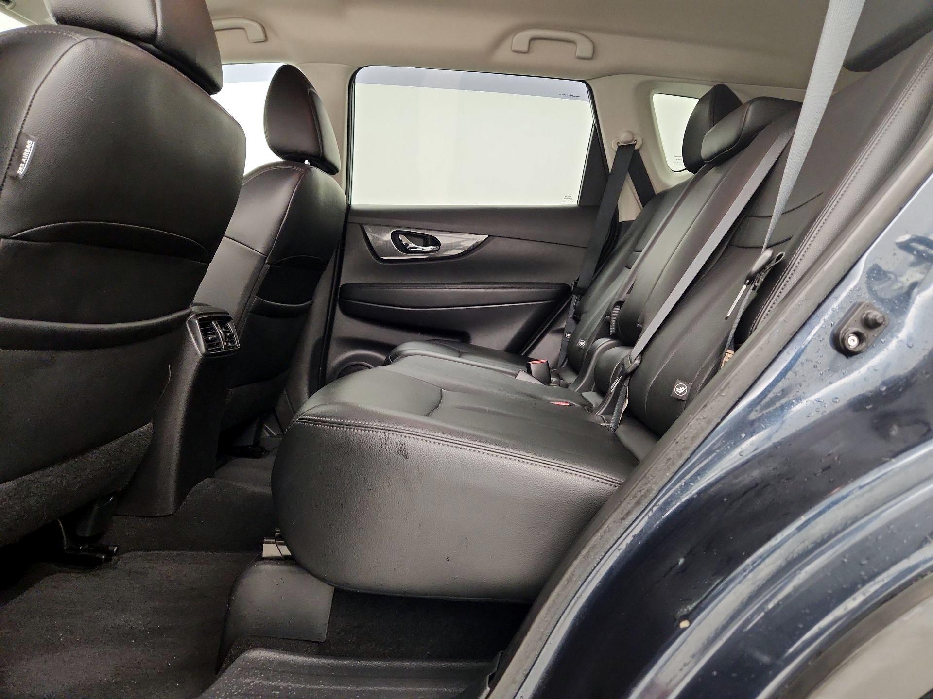 Thumbnail: 2016 Nissan Rogue - 19