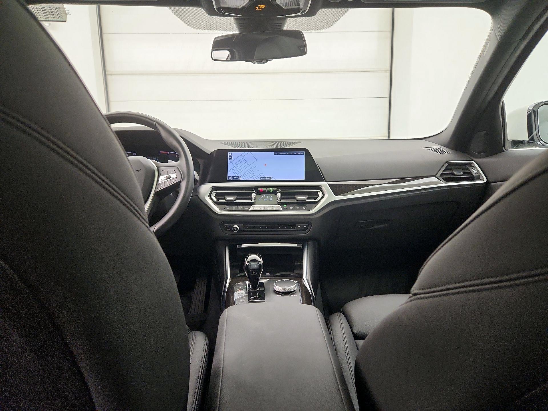 Thumbnail: 2019 BMW 3 Series - 9