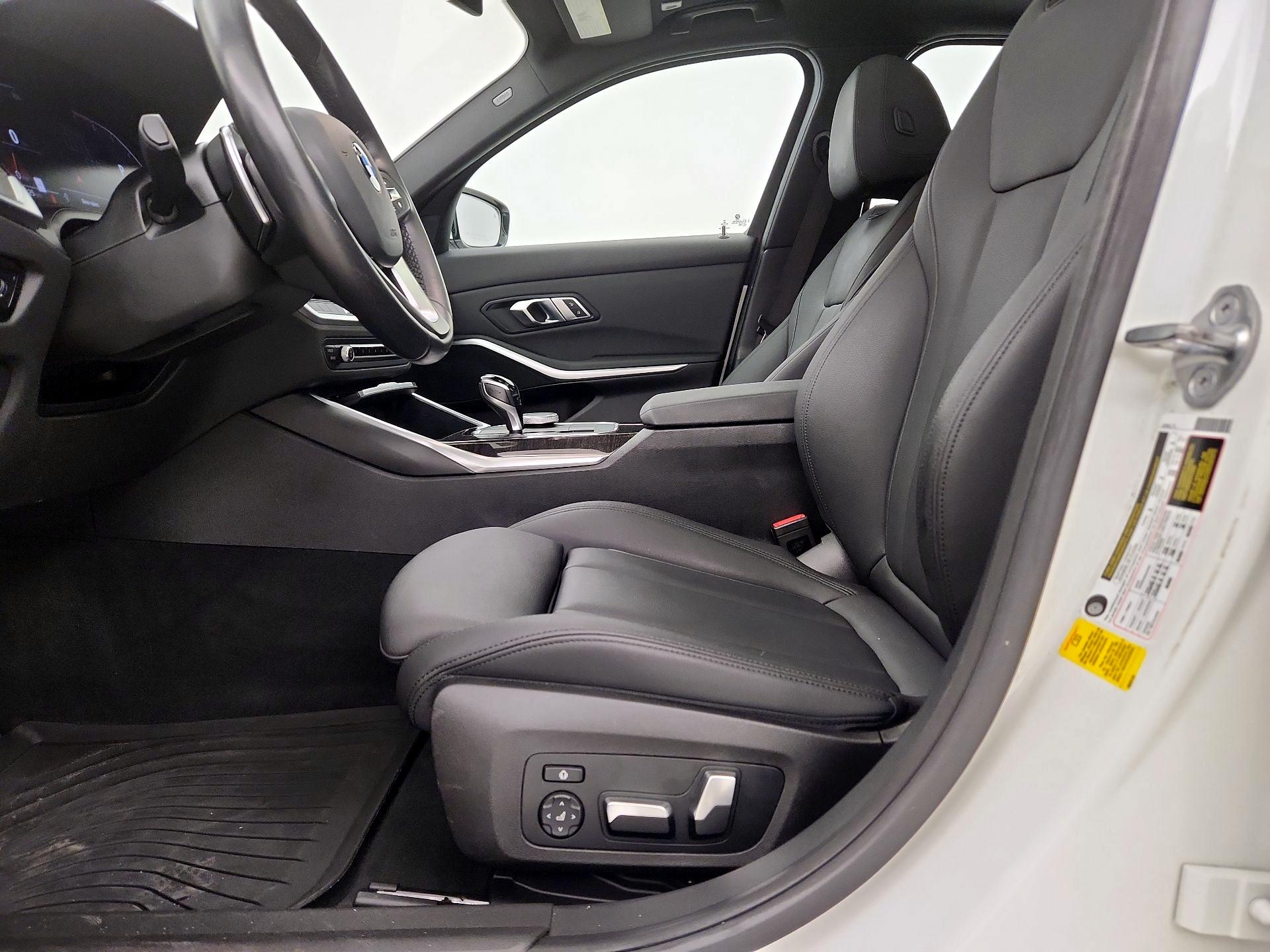 Thumbnail: 2019 BMW 3 Series - 11