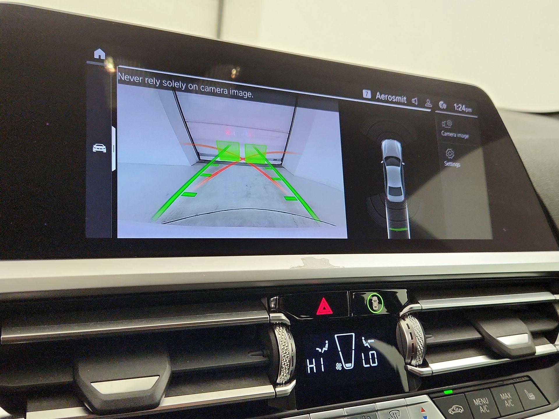 Thumbnail: 2019 BMW 3 Series - 15