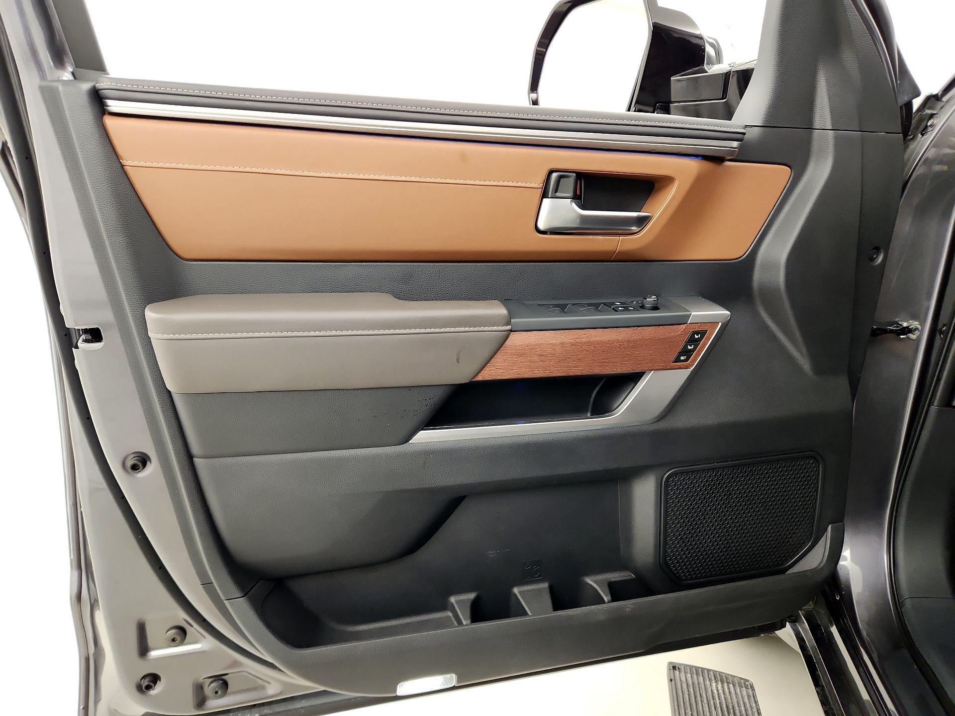 Thumbnail: 2022 Toyota Tundra - 12