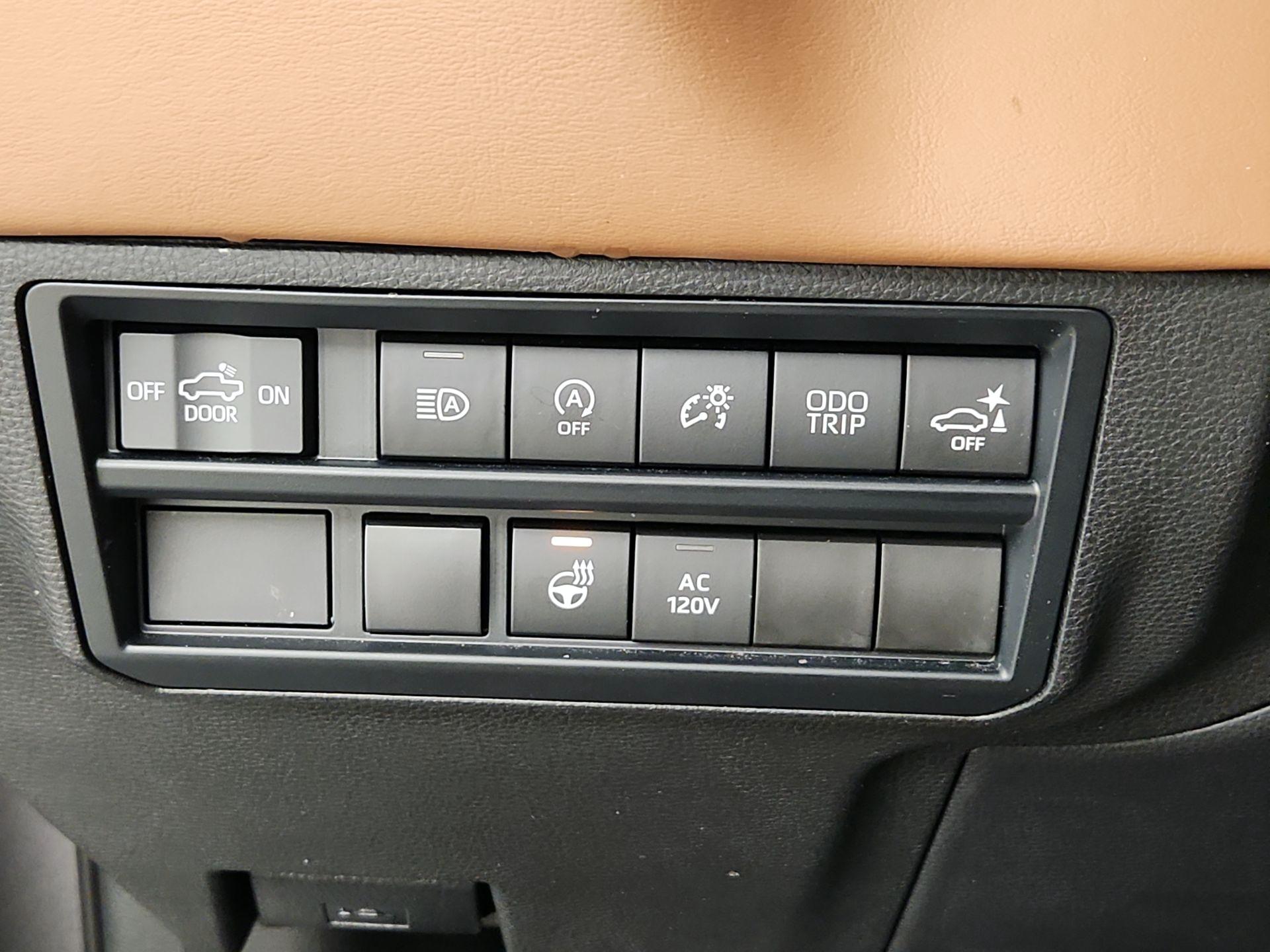 Thumbnail: 2022 Toyota Tundra - 13