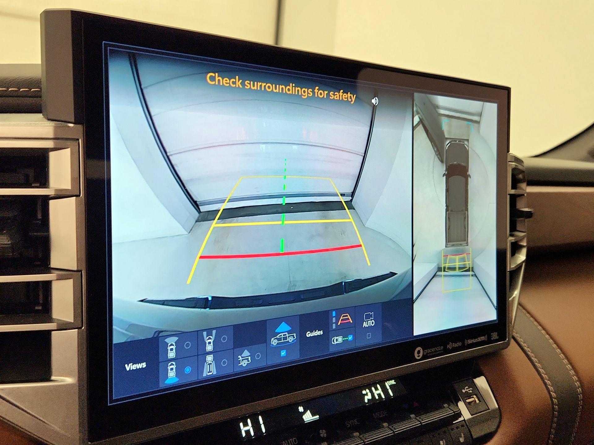 Thumbnail: 2022 Toyota Tundra - 14