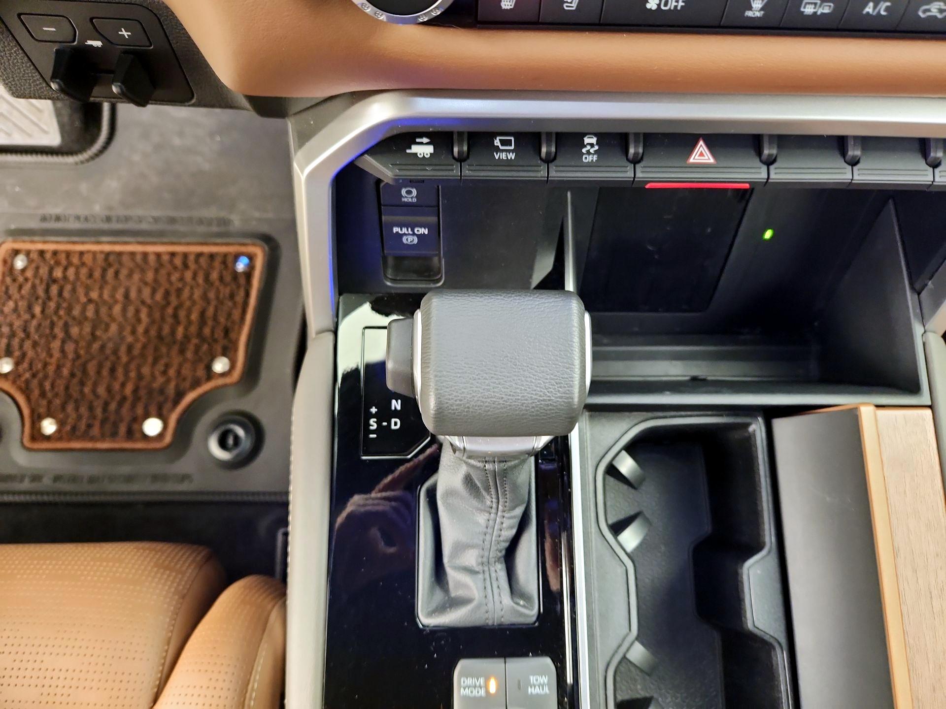 Thumbnail: 2022 Toyota Tundra - 17