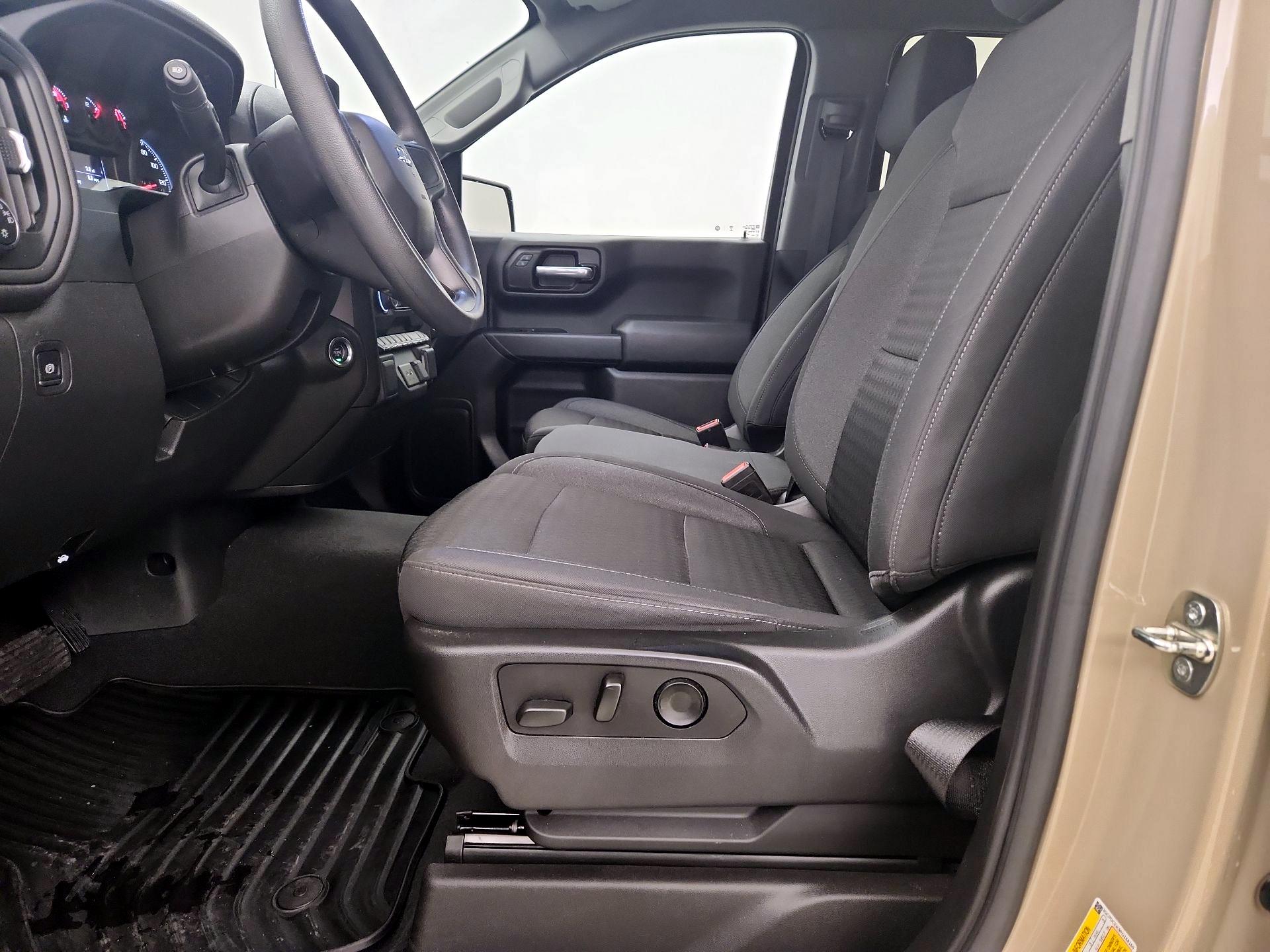 Thumbnail: 2023 Chevrolet Silverado 1500 - 11