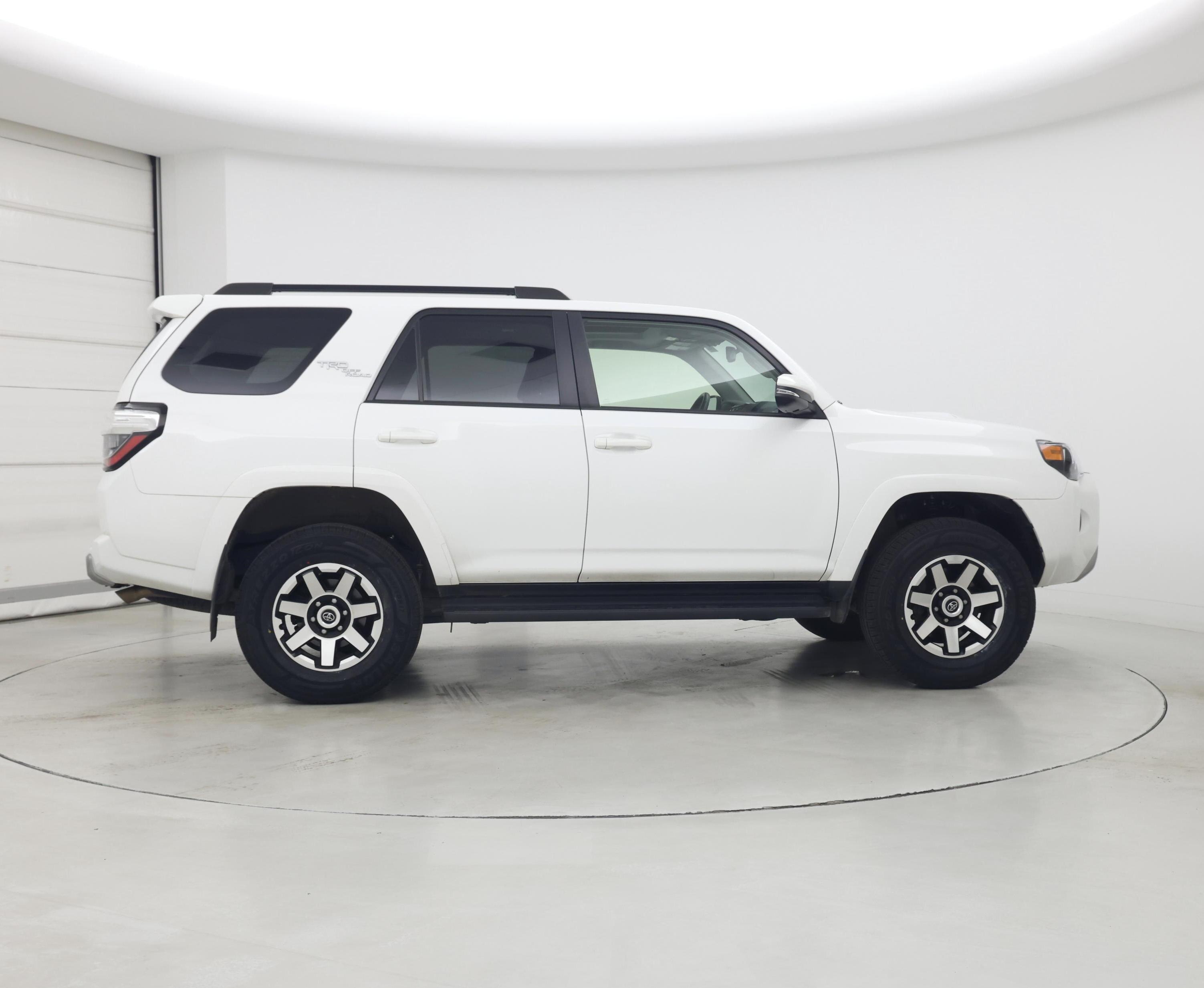 Thumbnail: 2023 Toyota 4Runner - 7