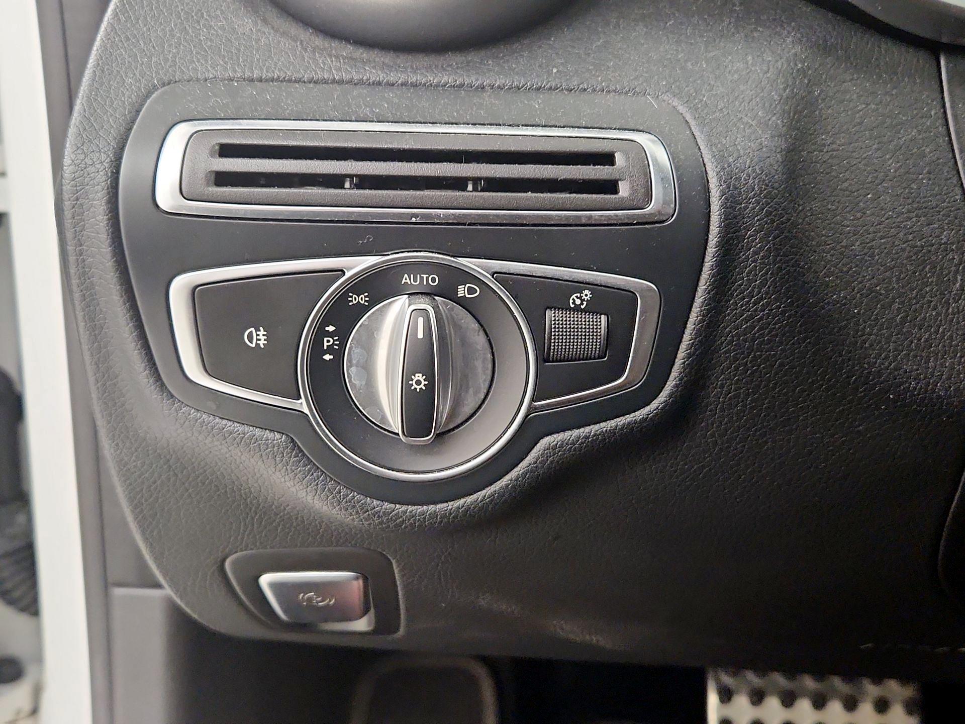 Thumbnail: 2019 Mercedes-Benz C-Class - 13