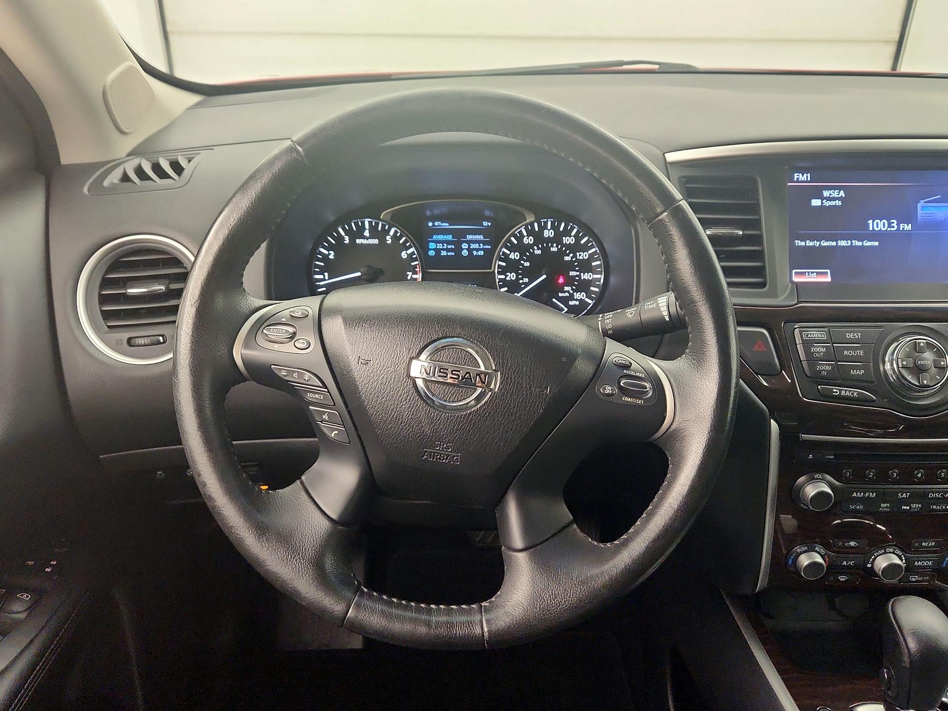 Thumbnail: 2014 Nissan Pathfinder - 10