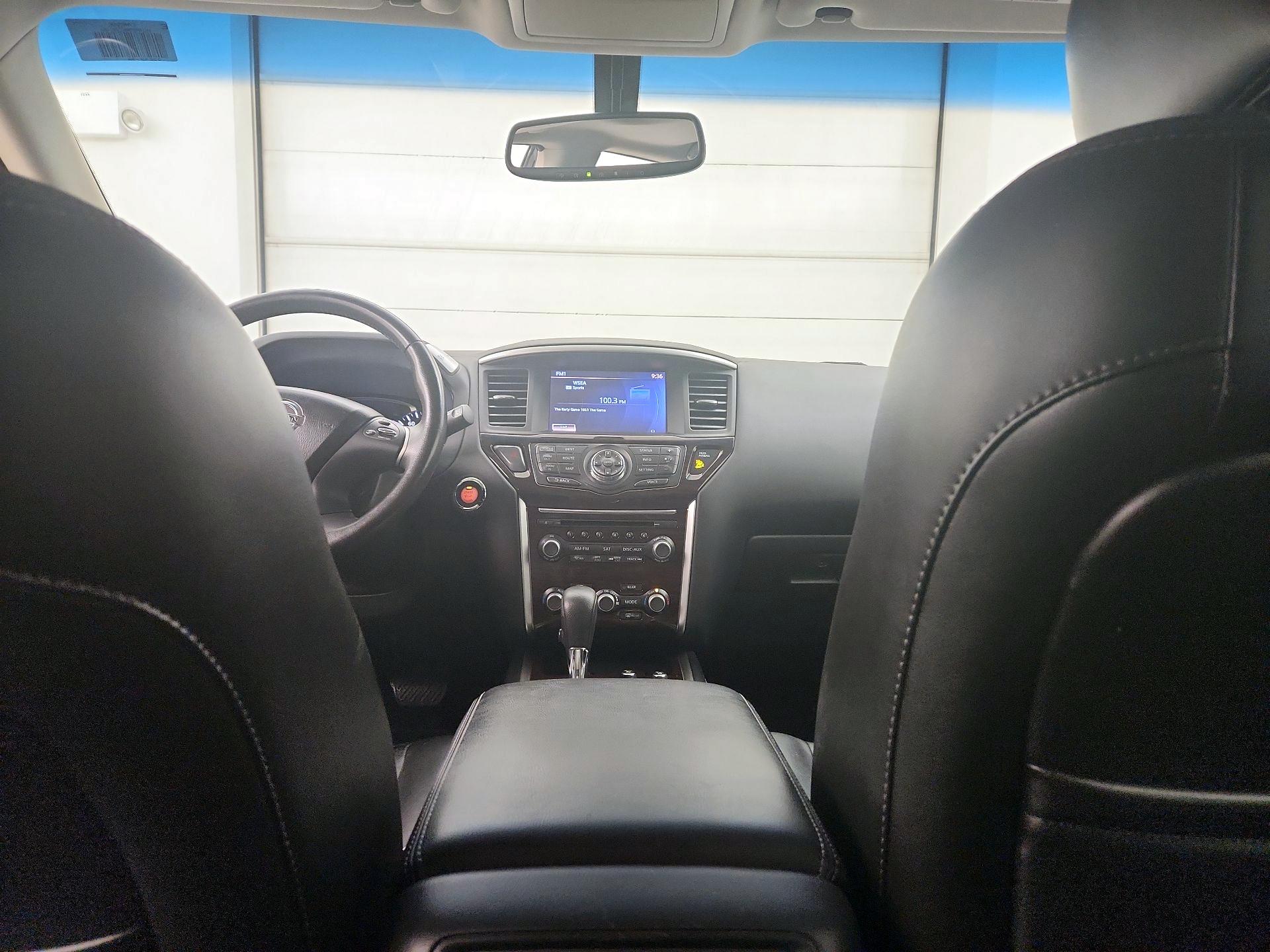 Thumbnail: 2014 Nissan Pathfinder - 11