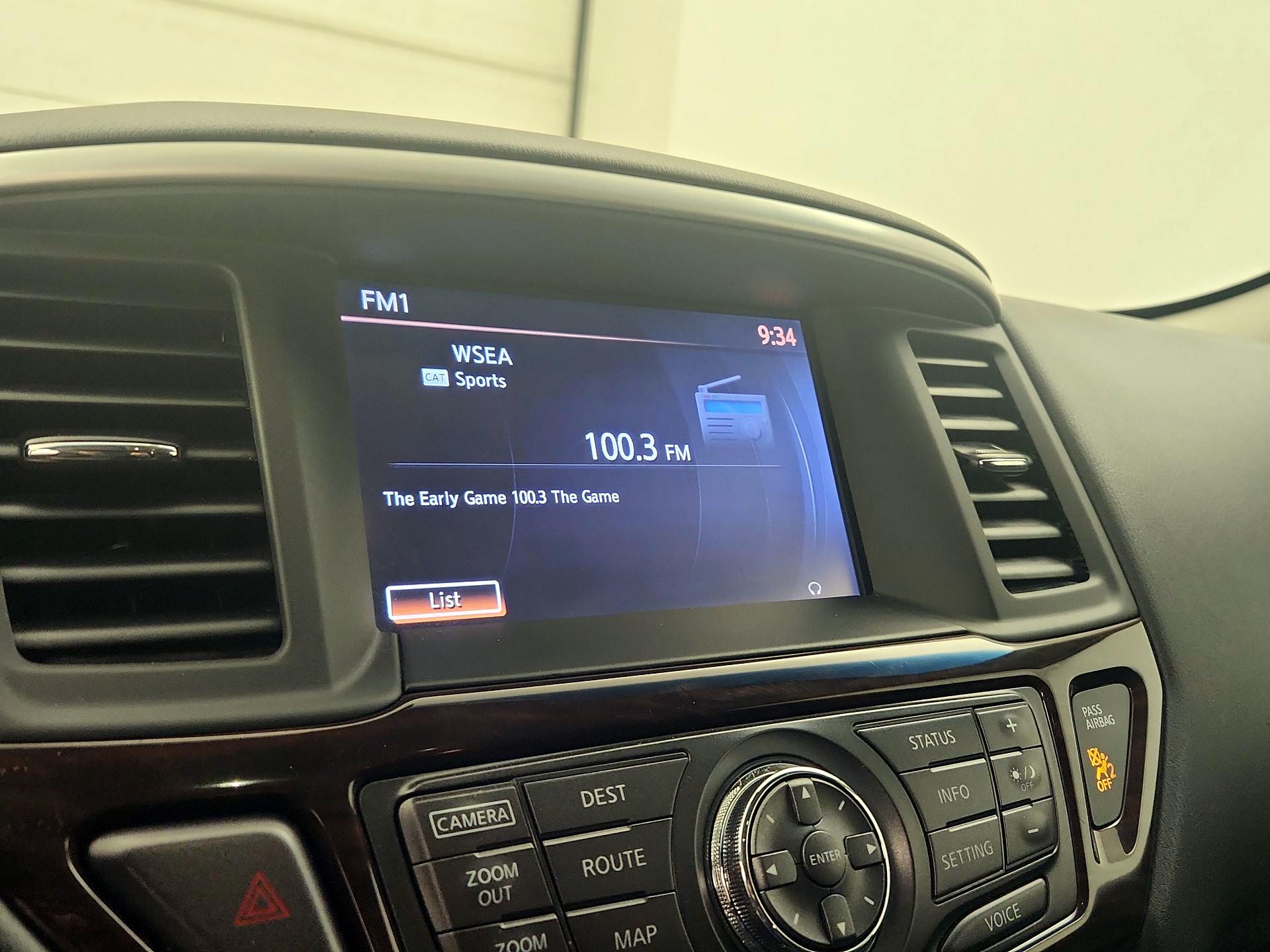 Thumbnail: 2014 Nissan Pathfinder - 15