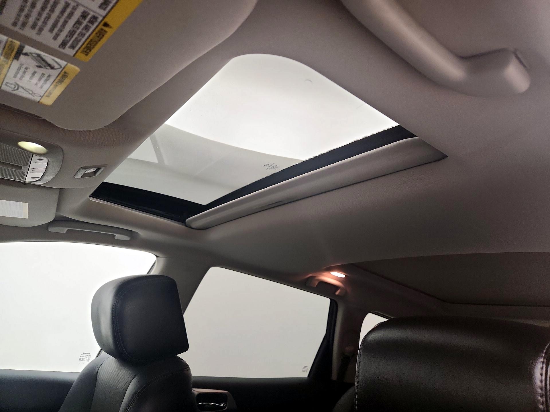 Thumbnail: 2014 Nissan Pathfinder - 19