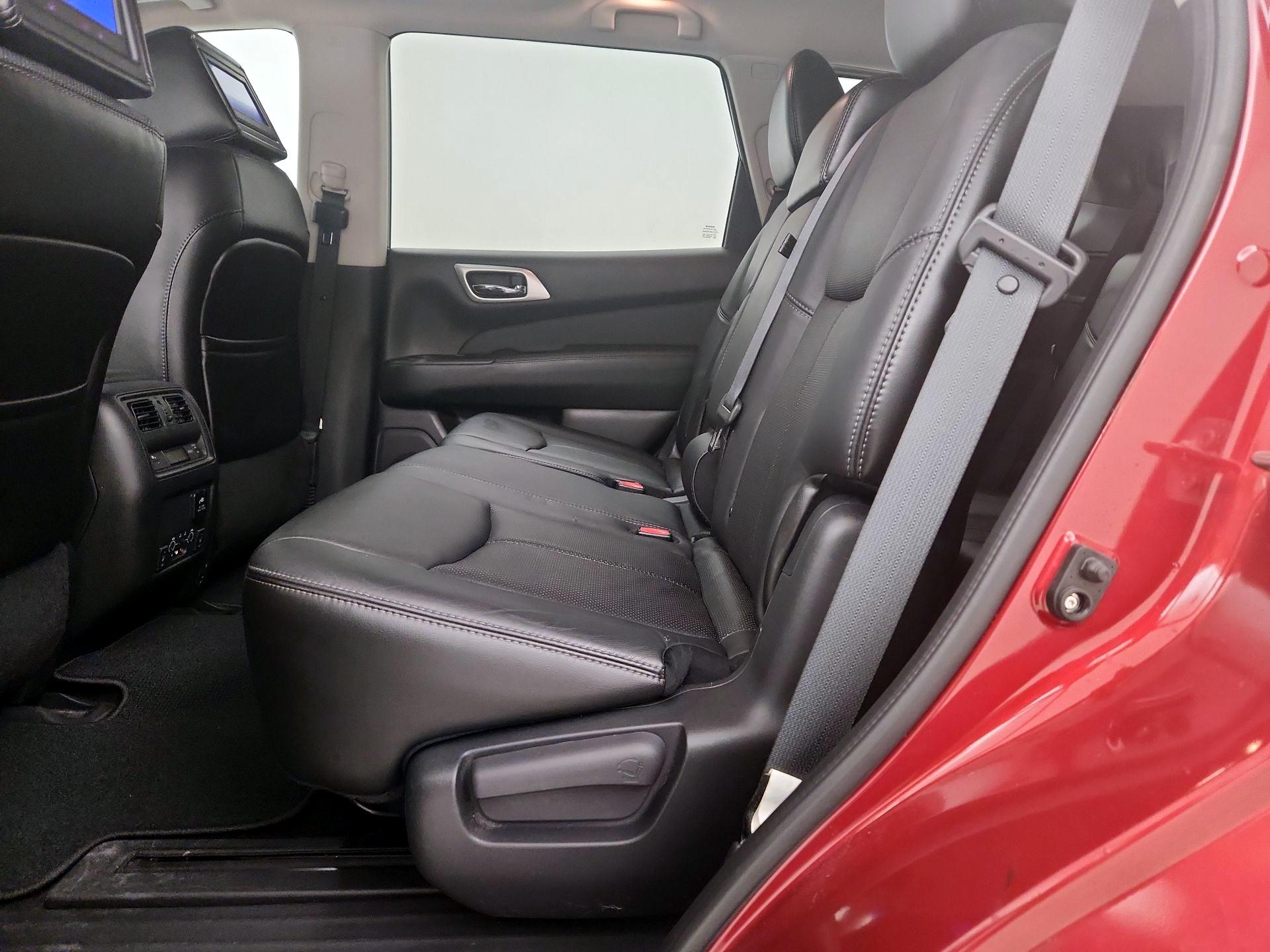 Thumbnail: 2014 Nissan Pathfinder - 20