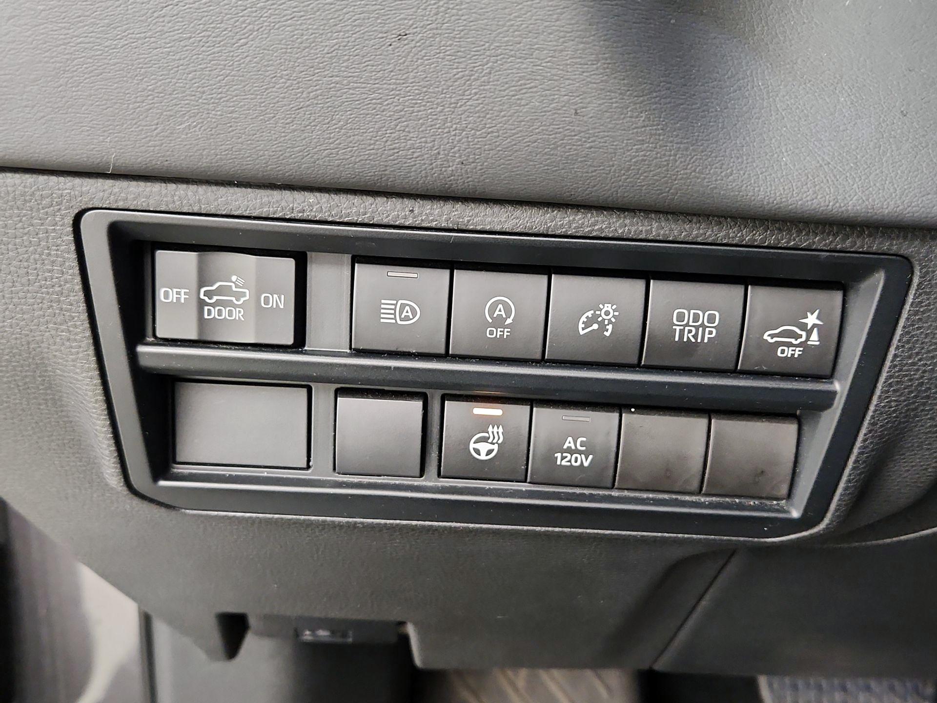 Thumbnail: 2022 Toyota Tundra - 13