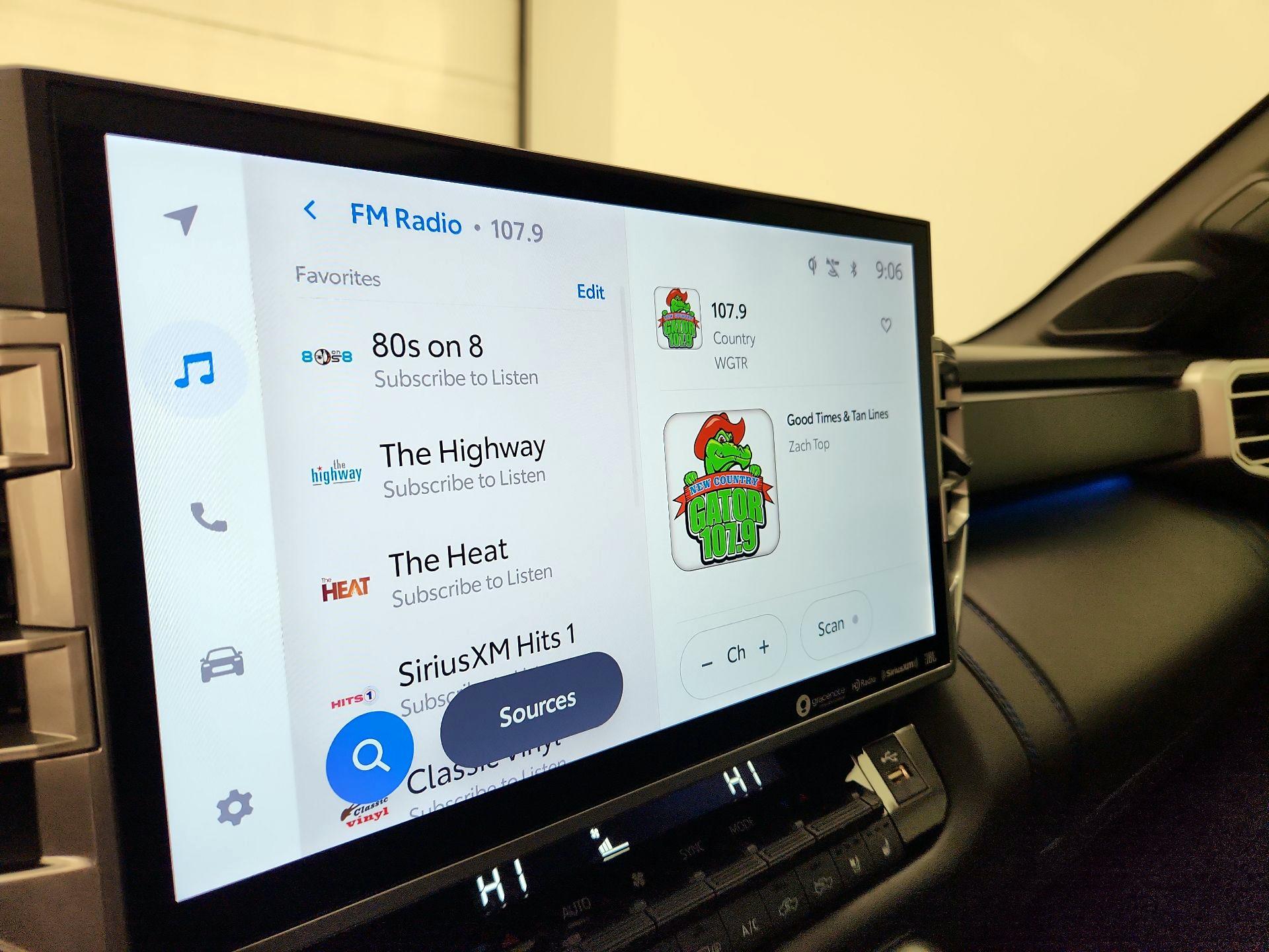 Thumbnail: 2022 Toyota Tundra - 15