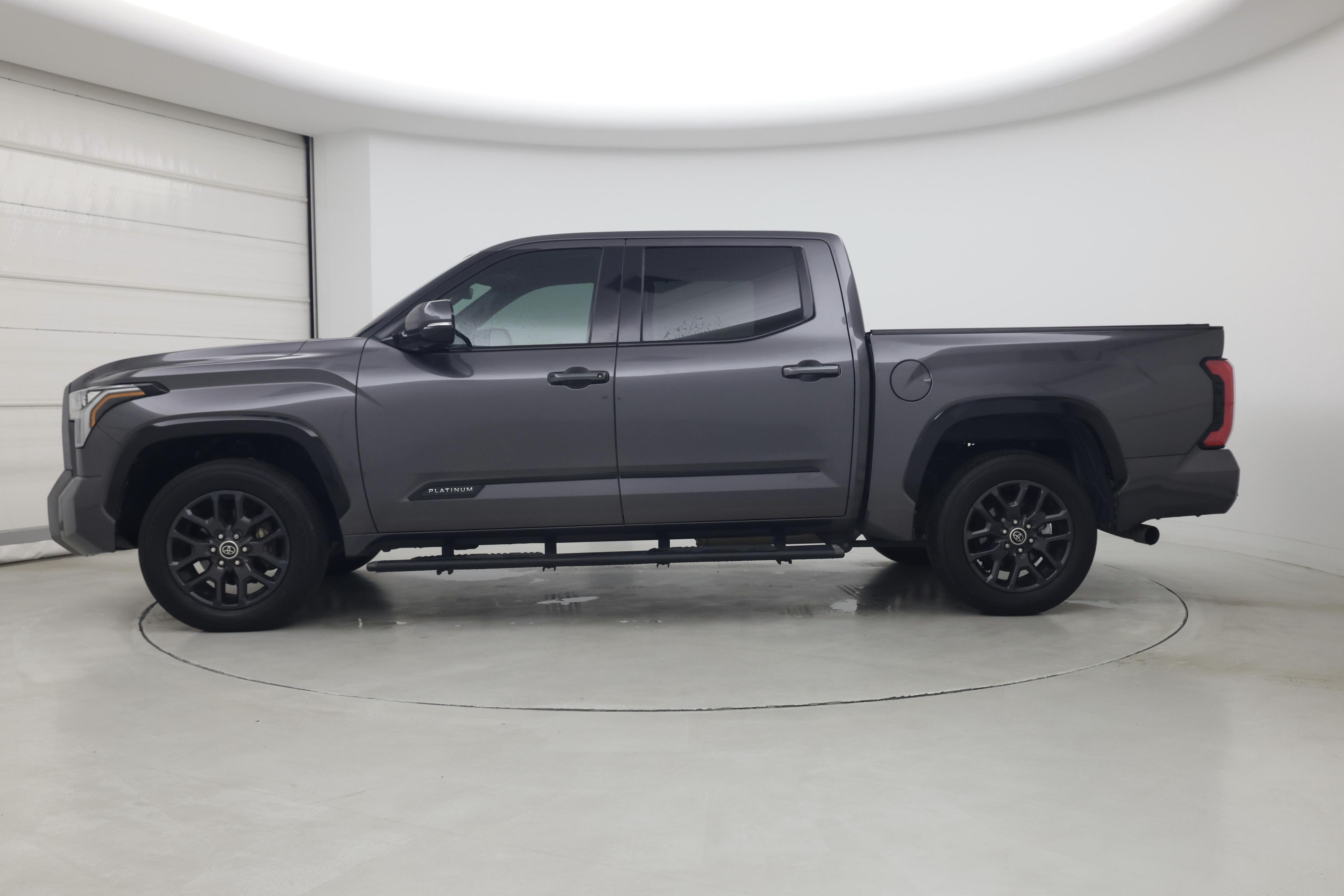 Thumbnail: 2022 Toyota Tundra - 3