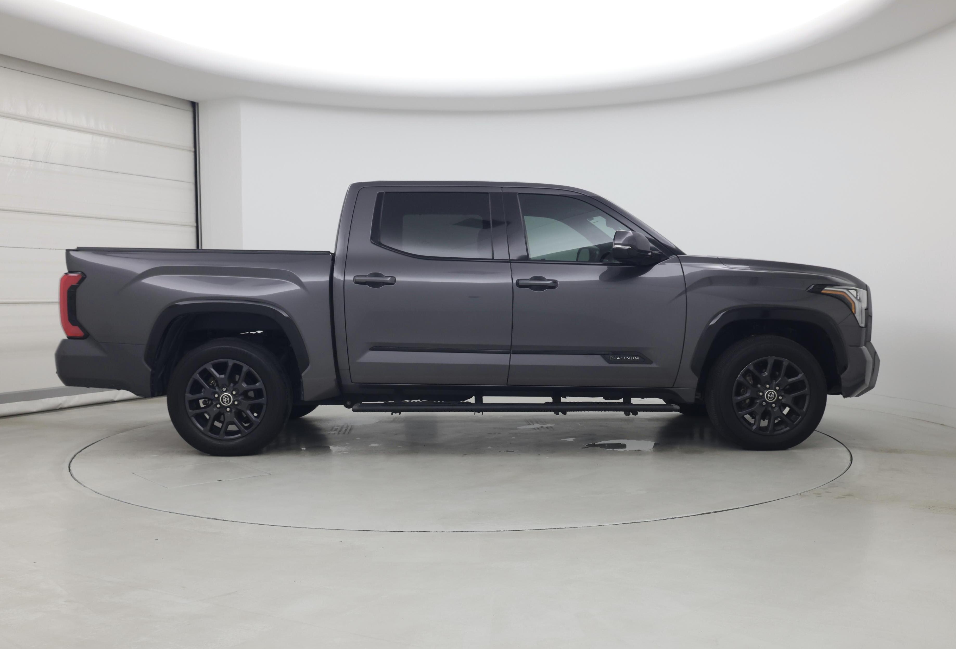 Thumbnail: 2022 Toyota Tundra - 7