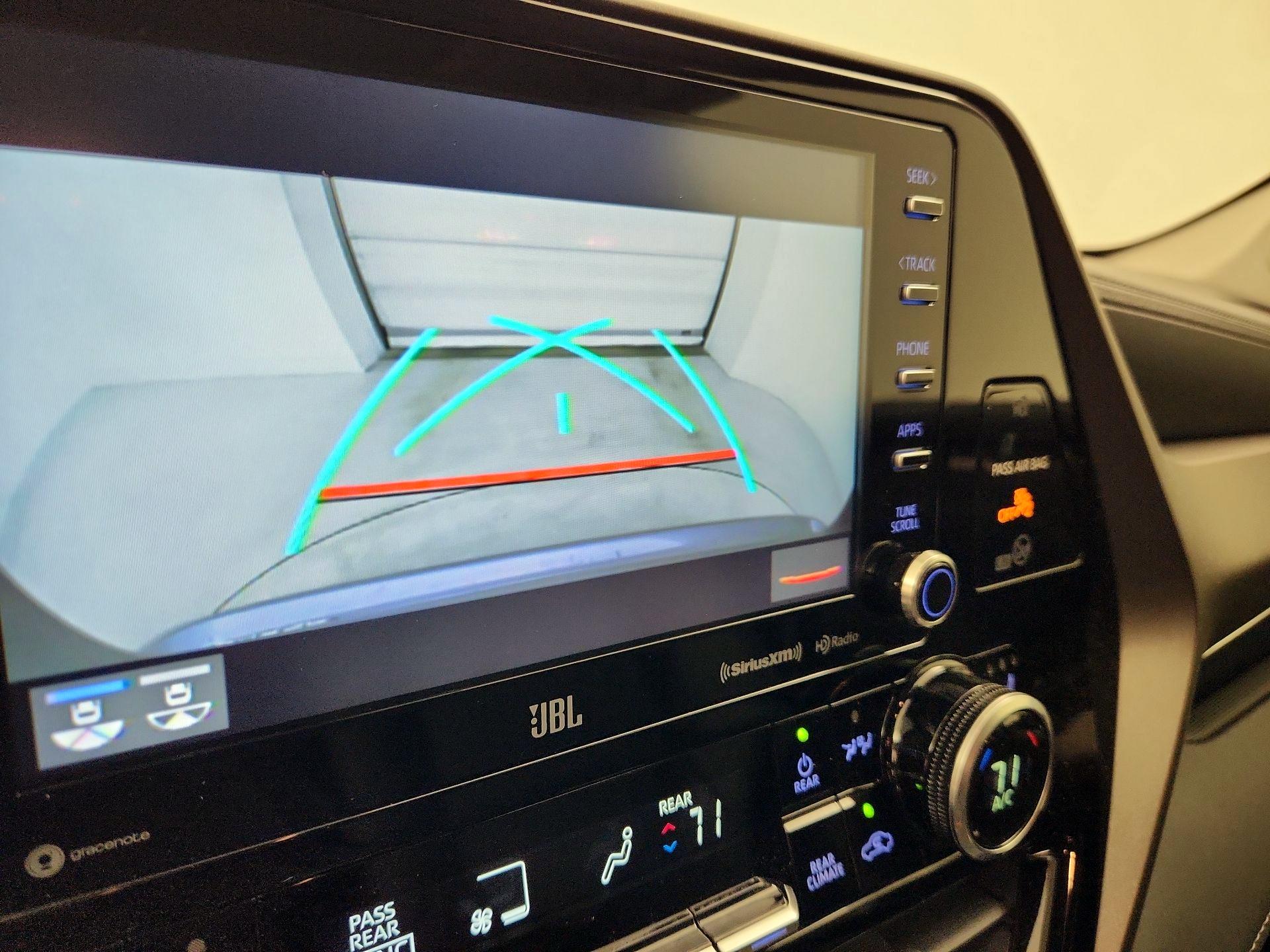 Thumbnail: 2020 Toyota Highlander - 15