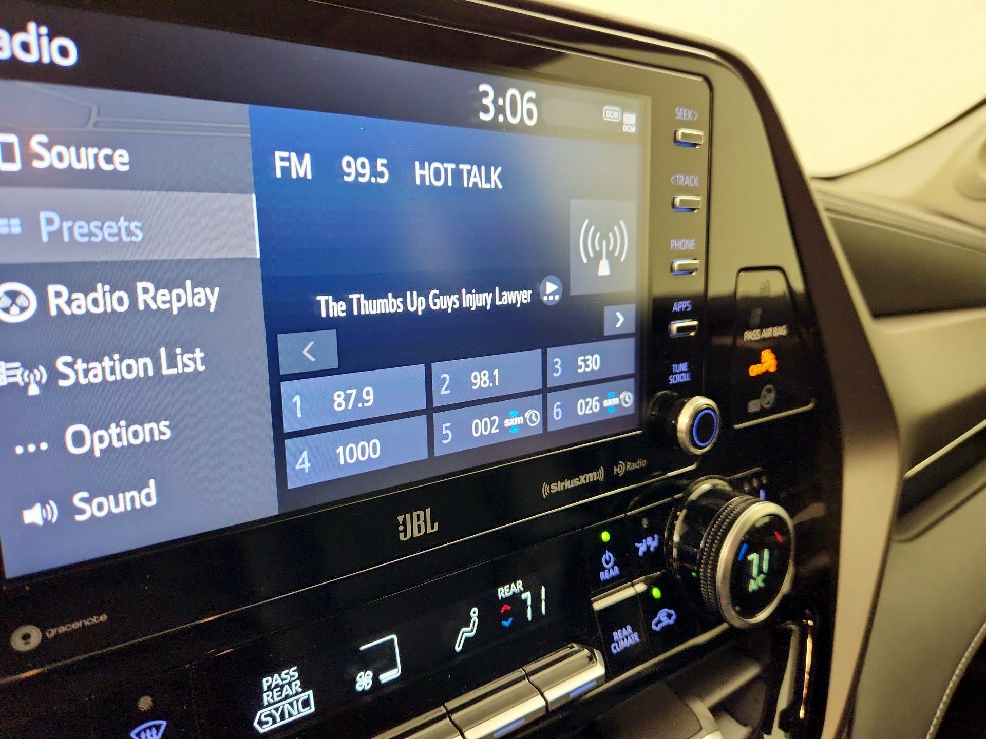 Thumbnail: 2020 Toyota Highlander - 16