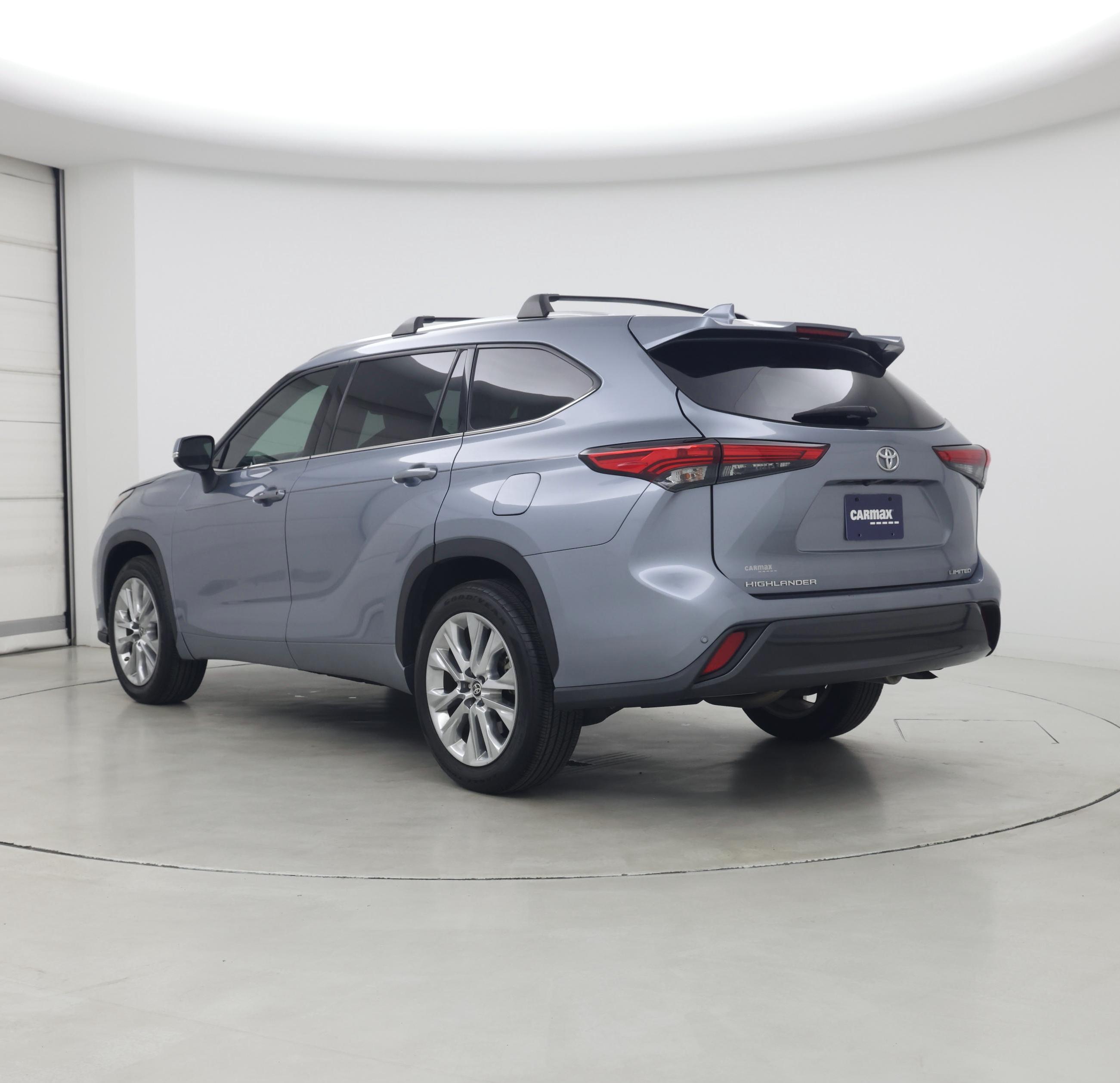 Thumbnail: 2020 Toyota Highlander - 2