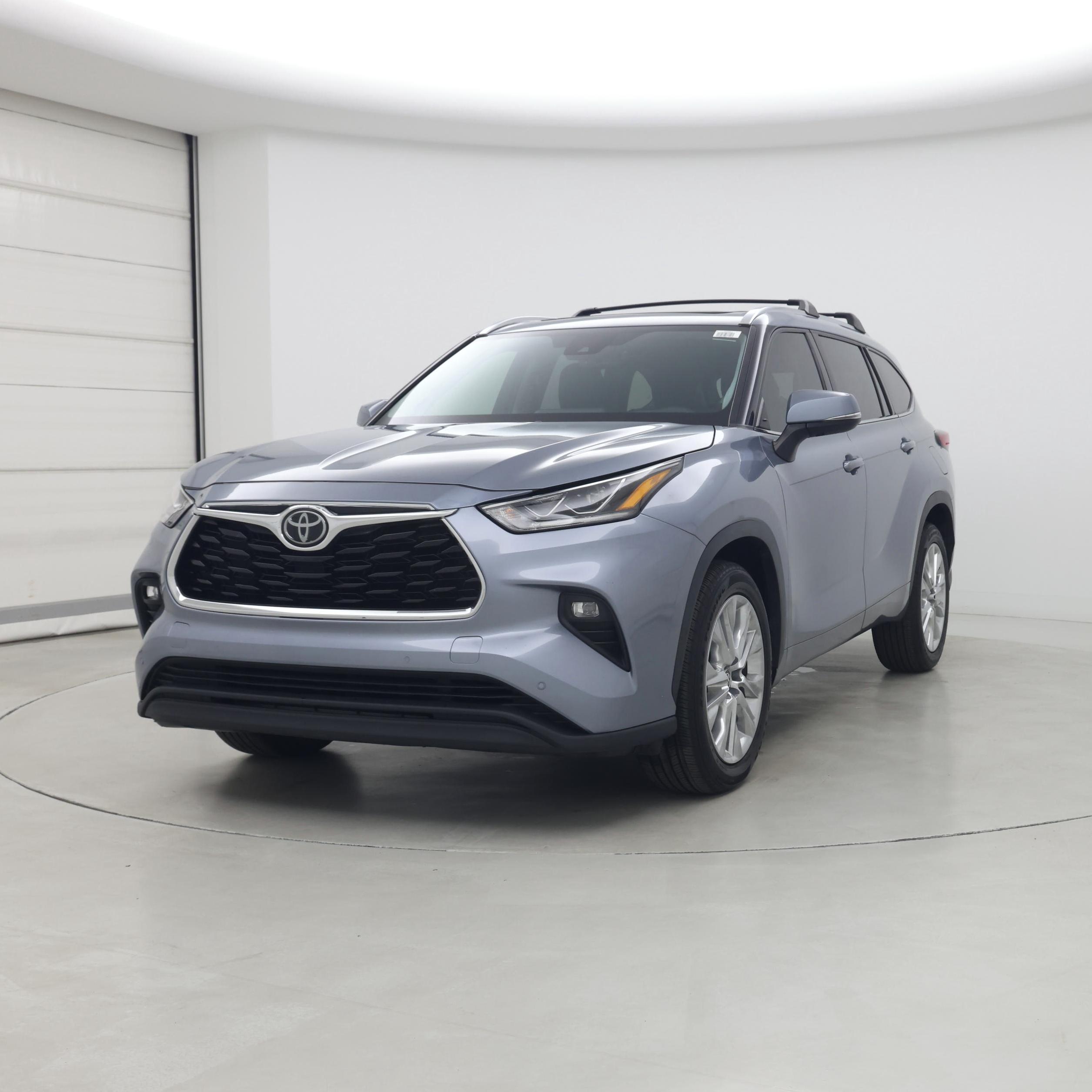 Thumbnail: 2020 Toyota Highlander - 4