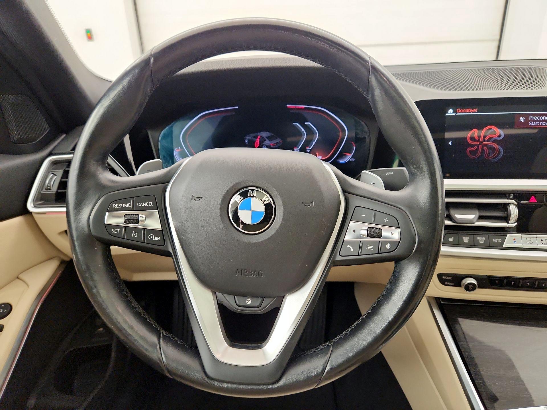 Thumbnail: 2022 BMW 3 Series - 10