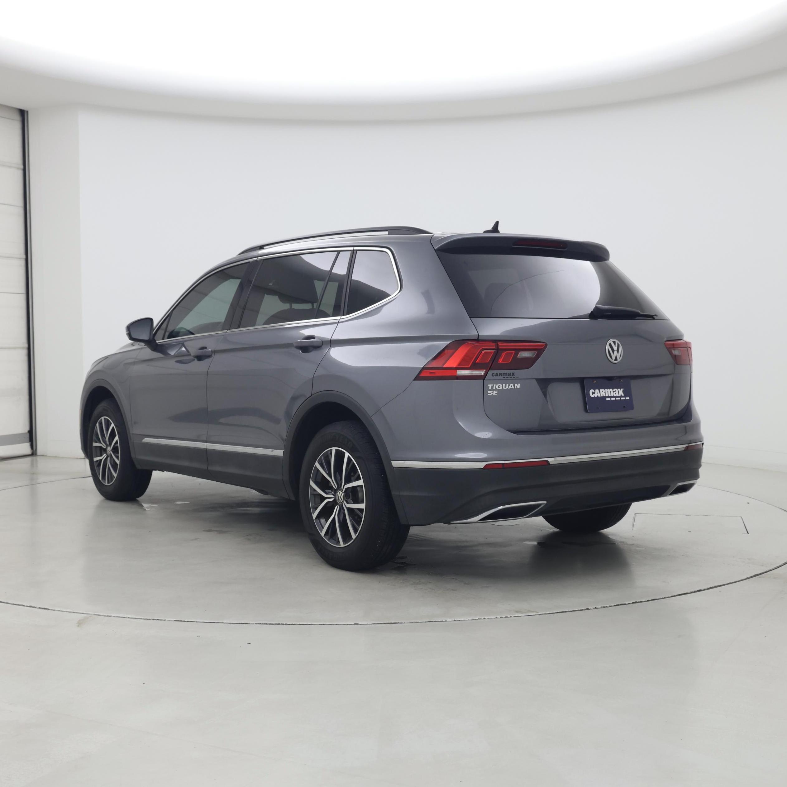 Thumbnail: 2020 Volkswagen Tiguan - 2