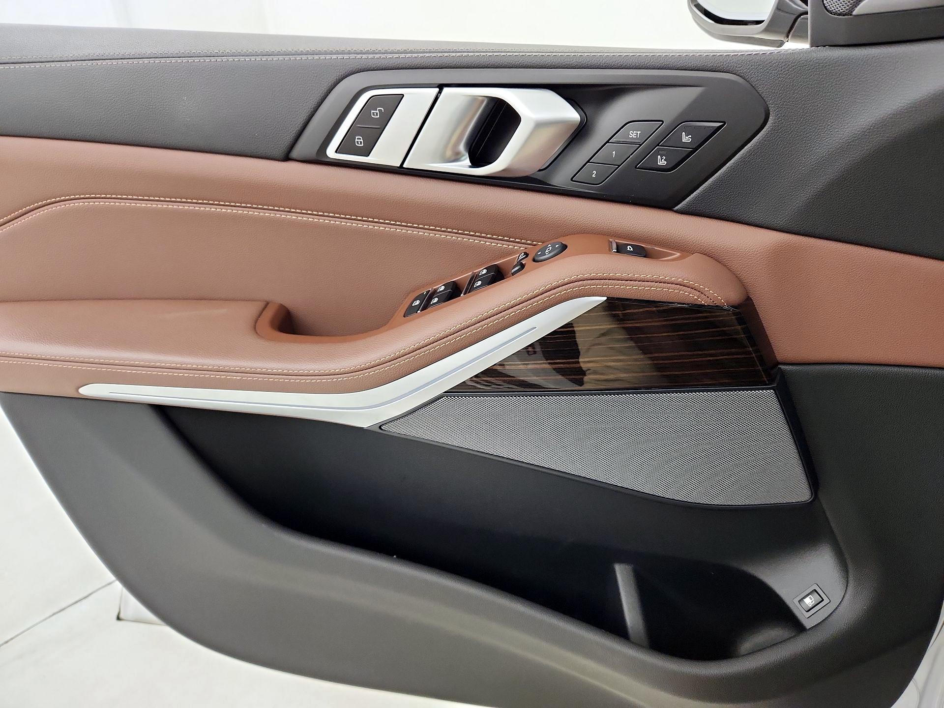 Thumbnail: 2021 BMW X5 - 12