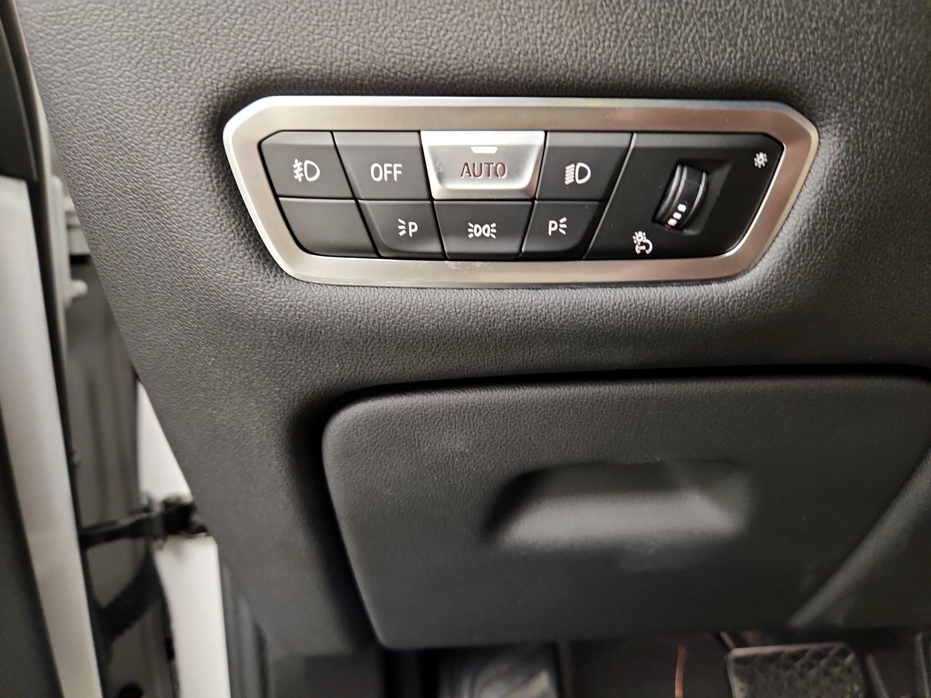 Thumbnail: 2021 BMW X5 - 13