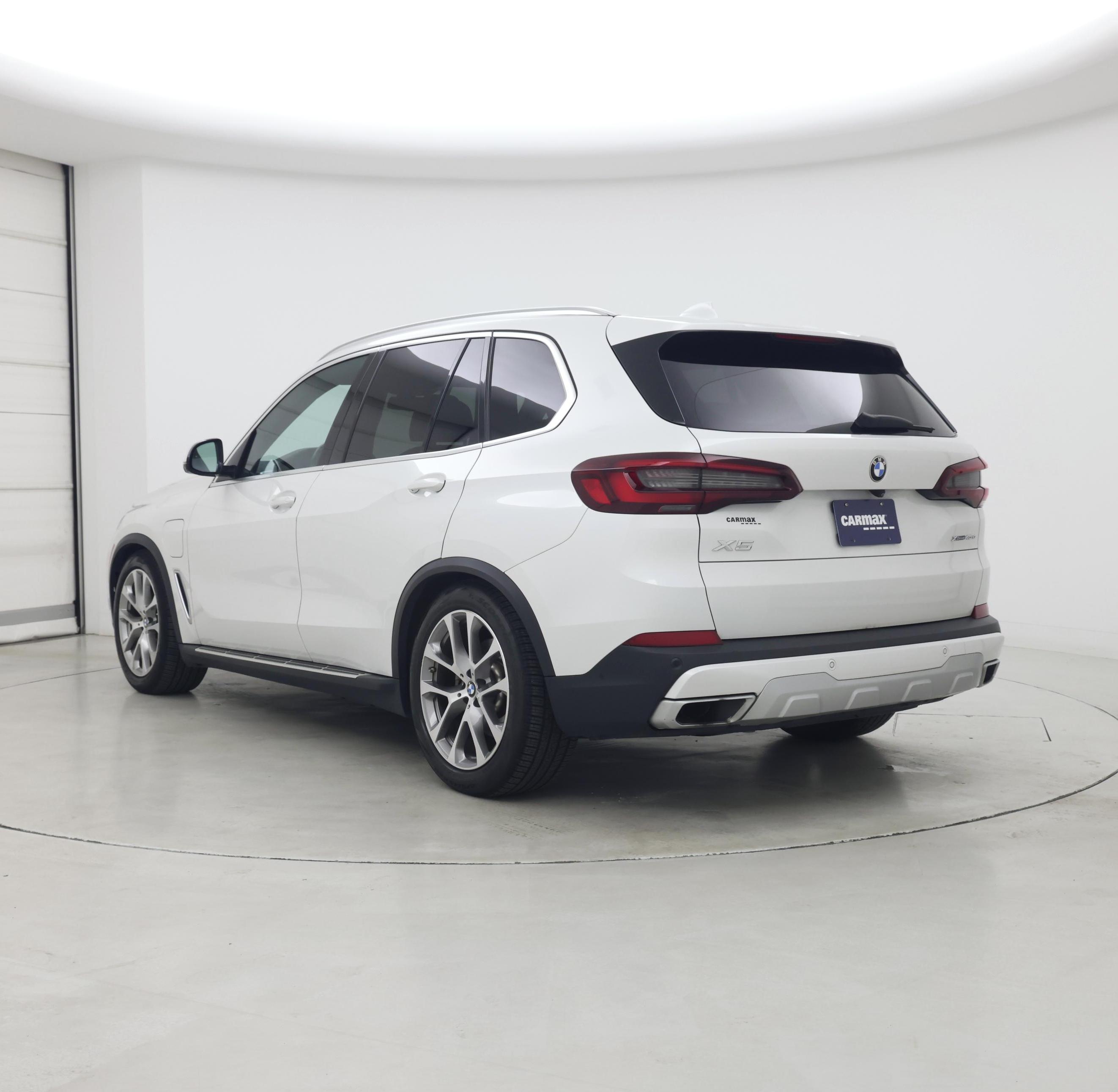 Thumbnail: 2021 BMW X5 - 2