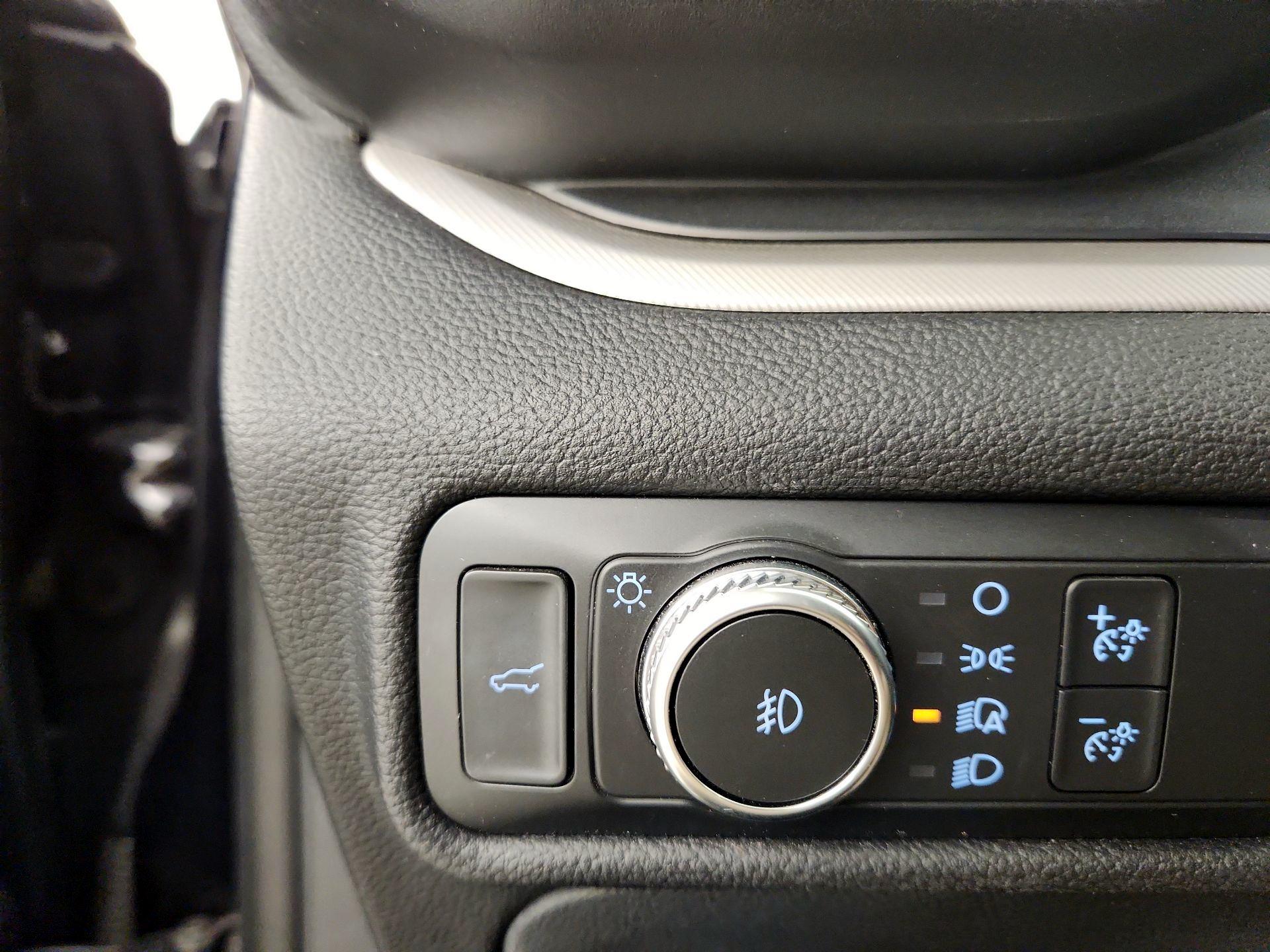 Thumbnail: 2020 Ford Explorer - 13