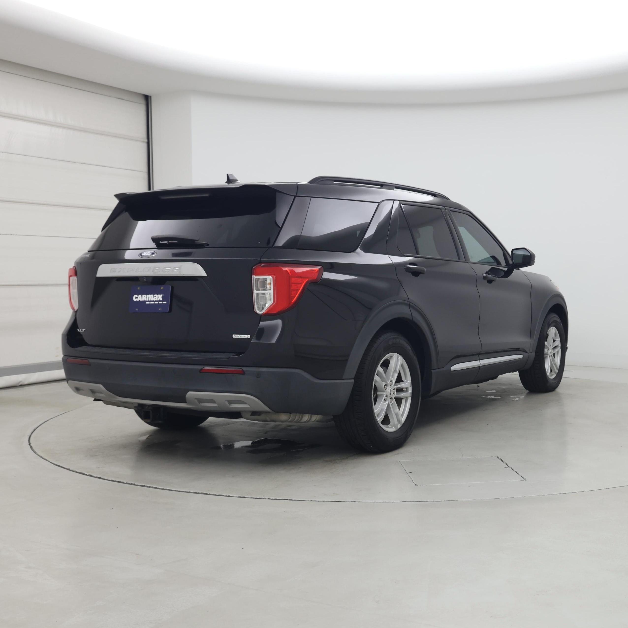 Thumbnail: 2020 Ford Explorer - 8