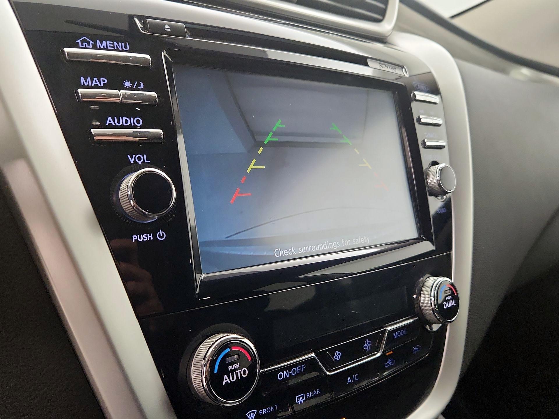 Thumbnail: 2016 Nissan Murano - 15