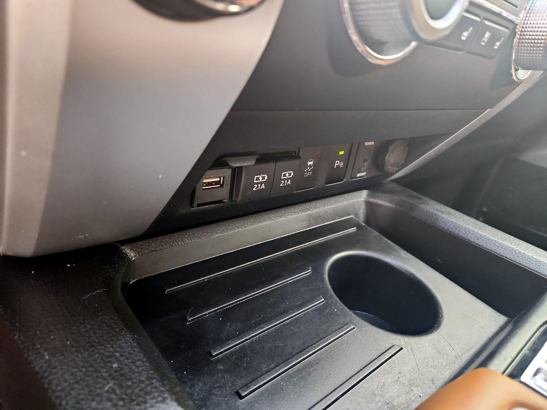 Thumbnail: 2021 Toyota Tundra - 19