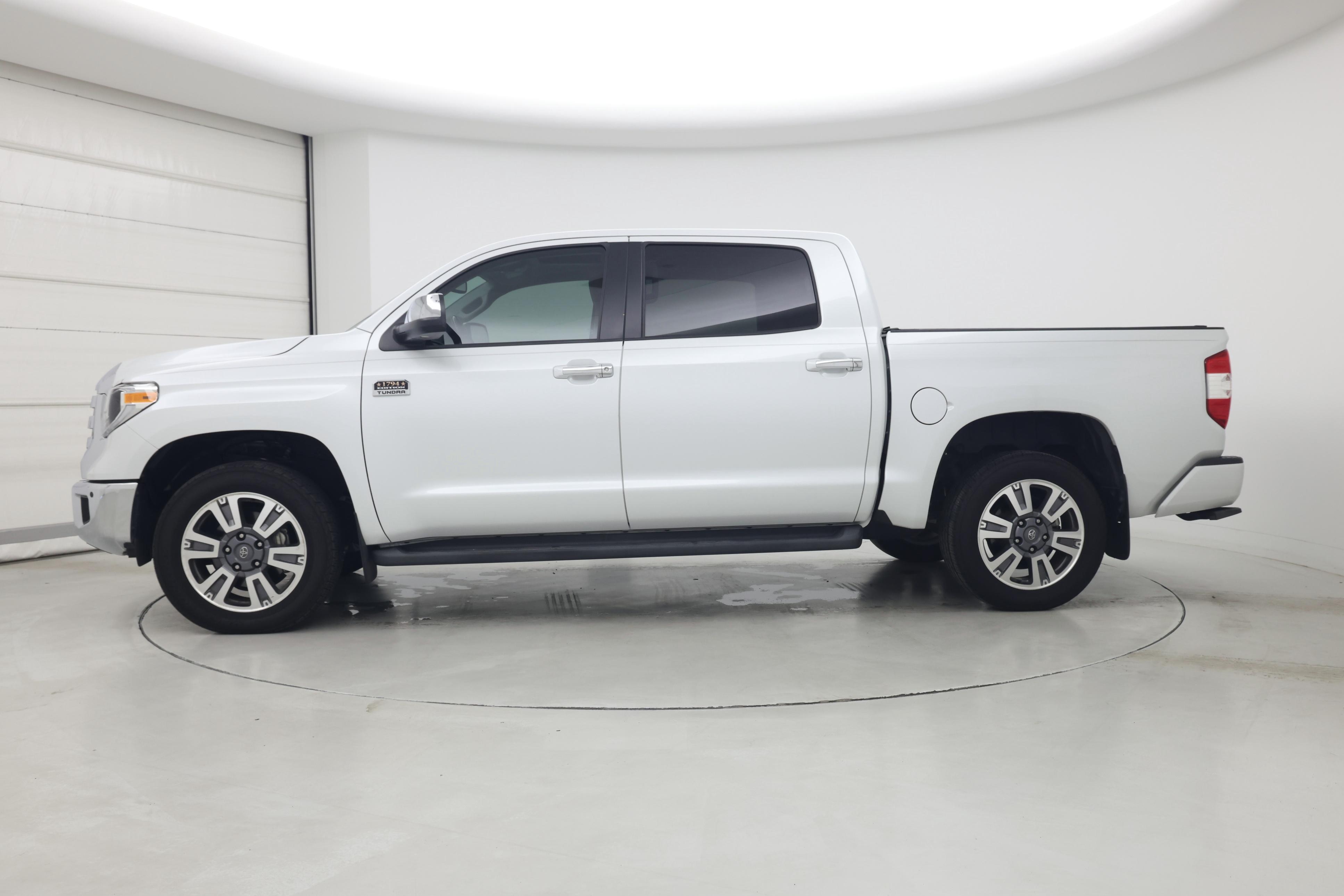 Thumbnail: 2021 Toyota Tundra - 3