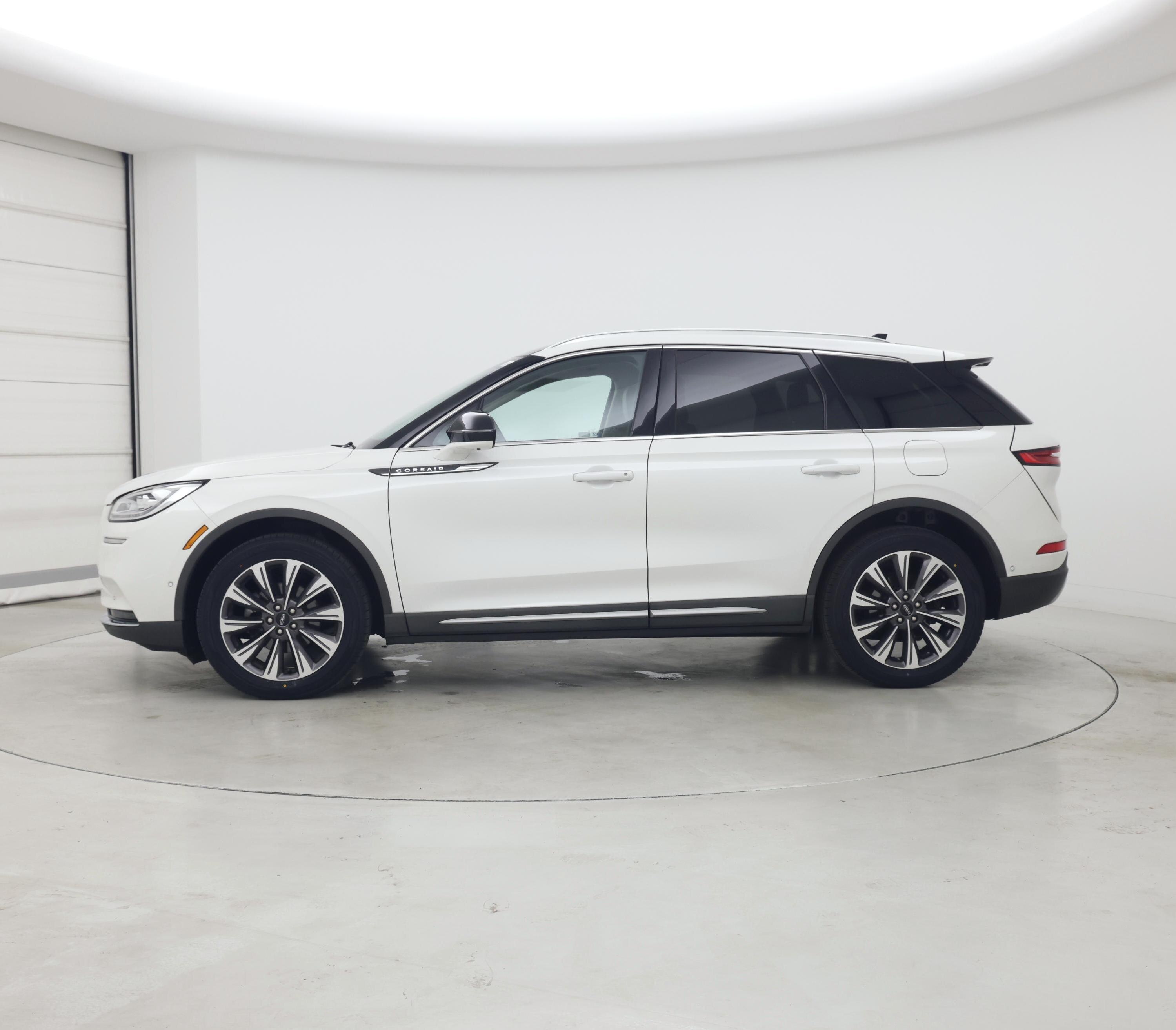 Thumbnail: 2020 Lincoln Corsair - 3