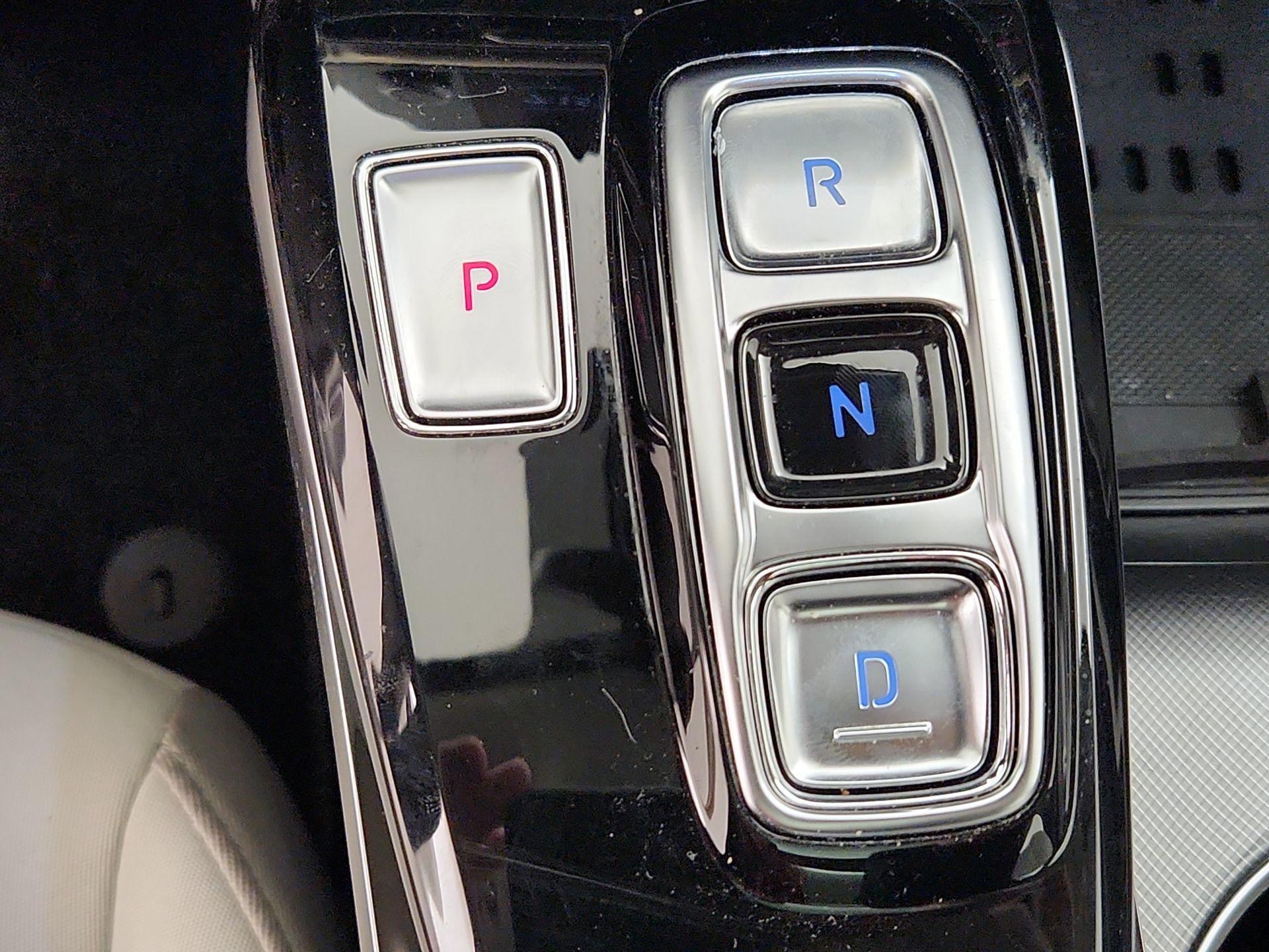 Thumbnail: 2023 Hyundai Sonata - 18