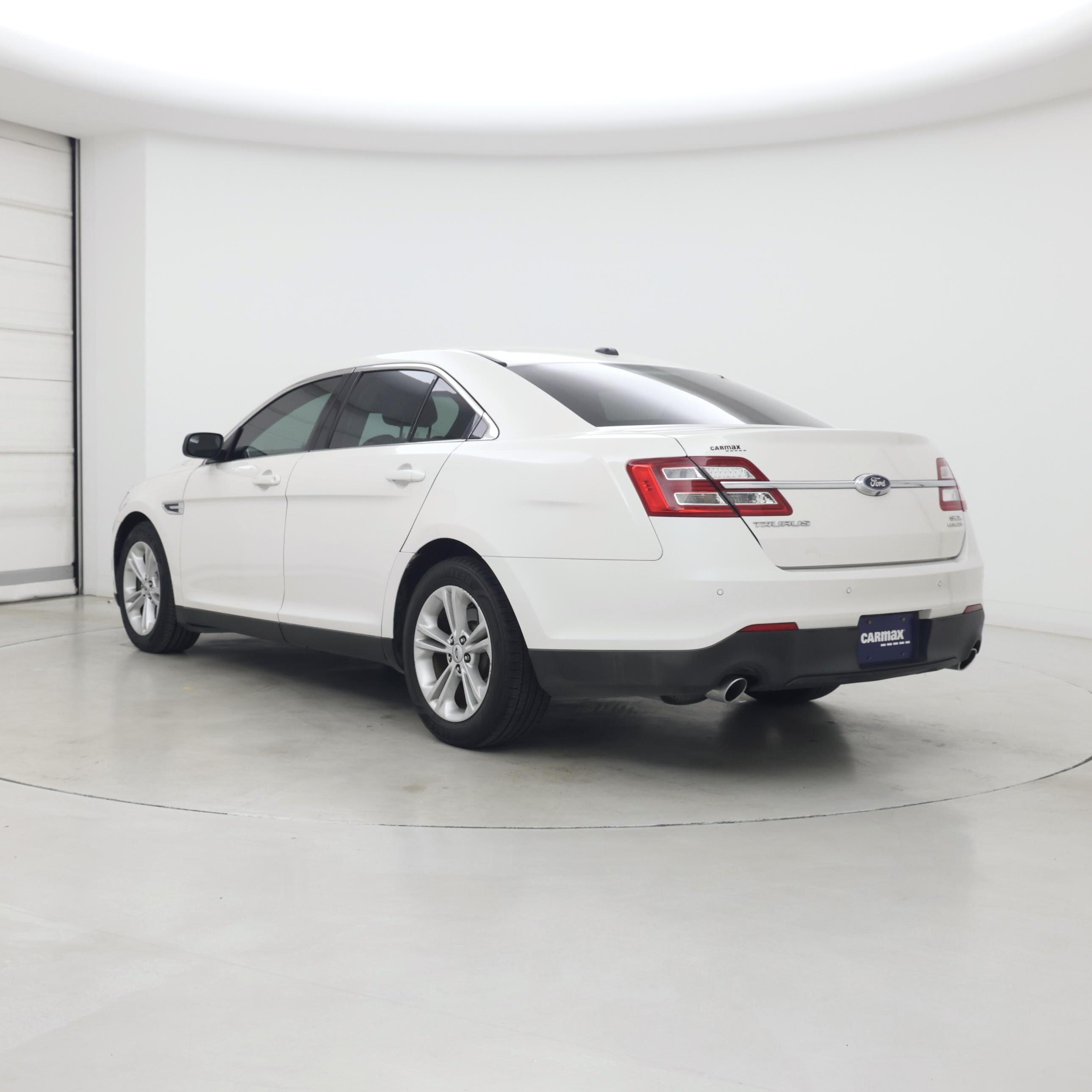 Thumbnail: 2015 Ford Taurus - 2