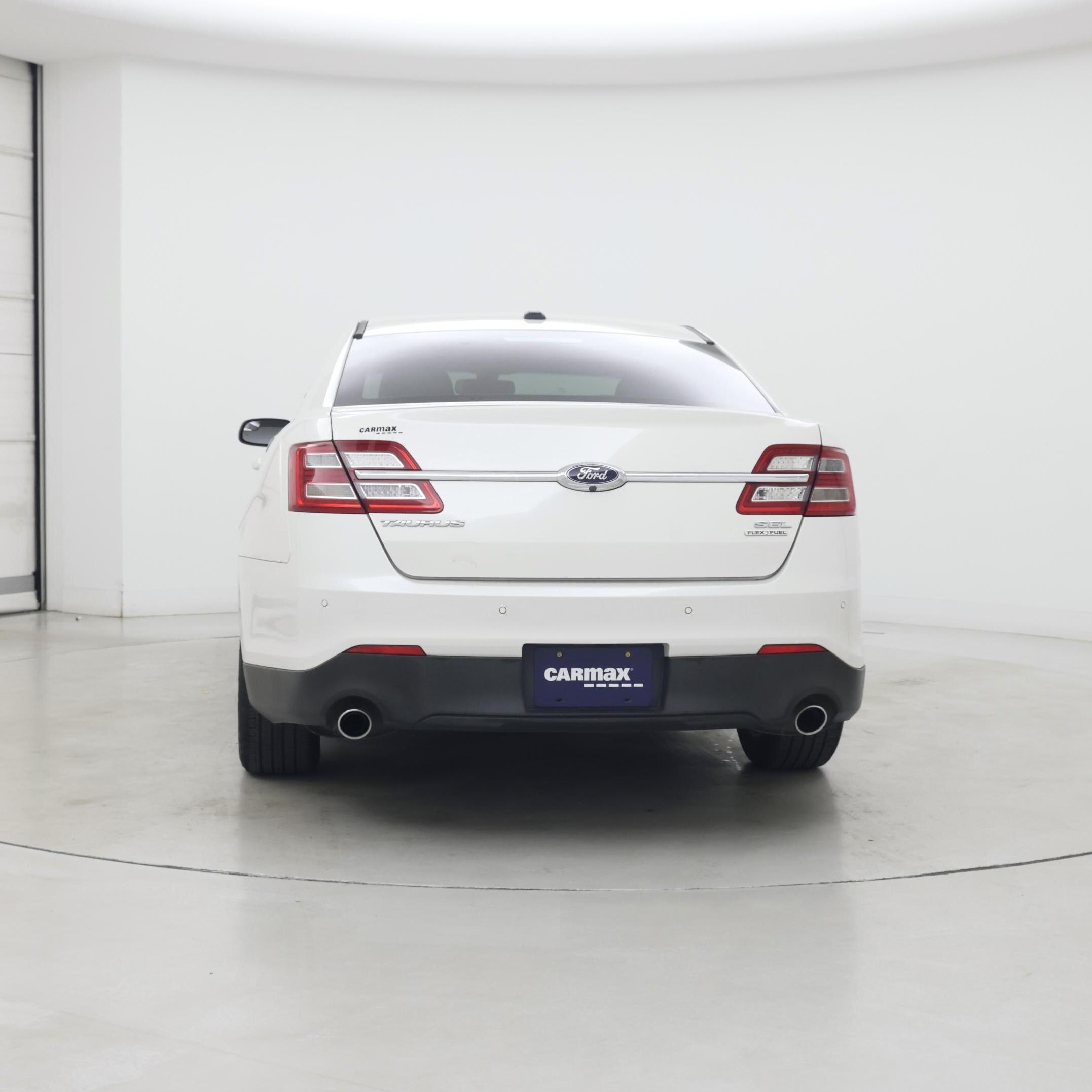 Thumbnail: 2015 Ford Taurus - 6