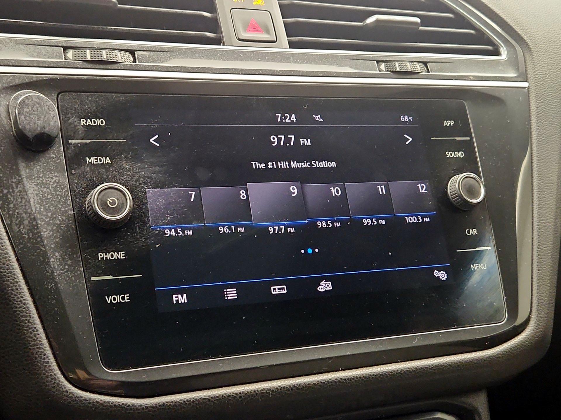 Thumbnail: 2019 Volkswagen Tiguan - 15