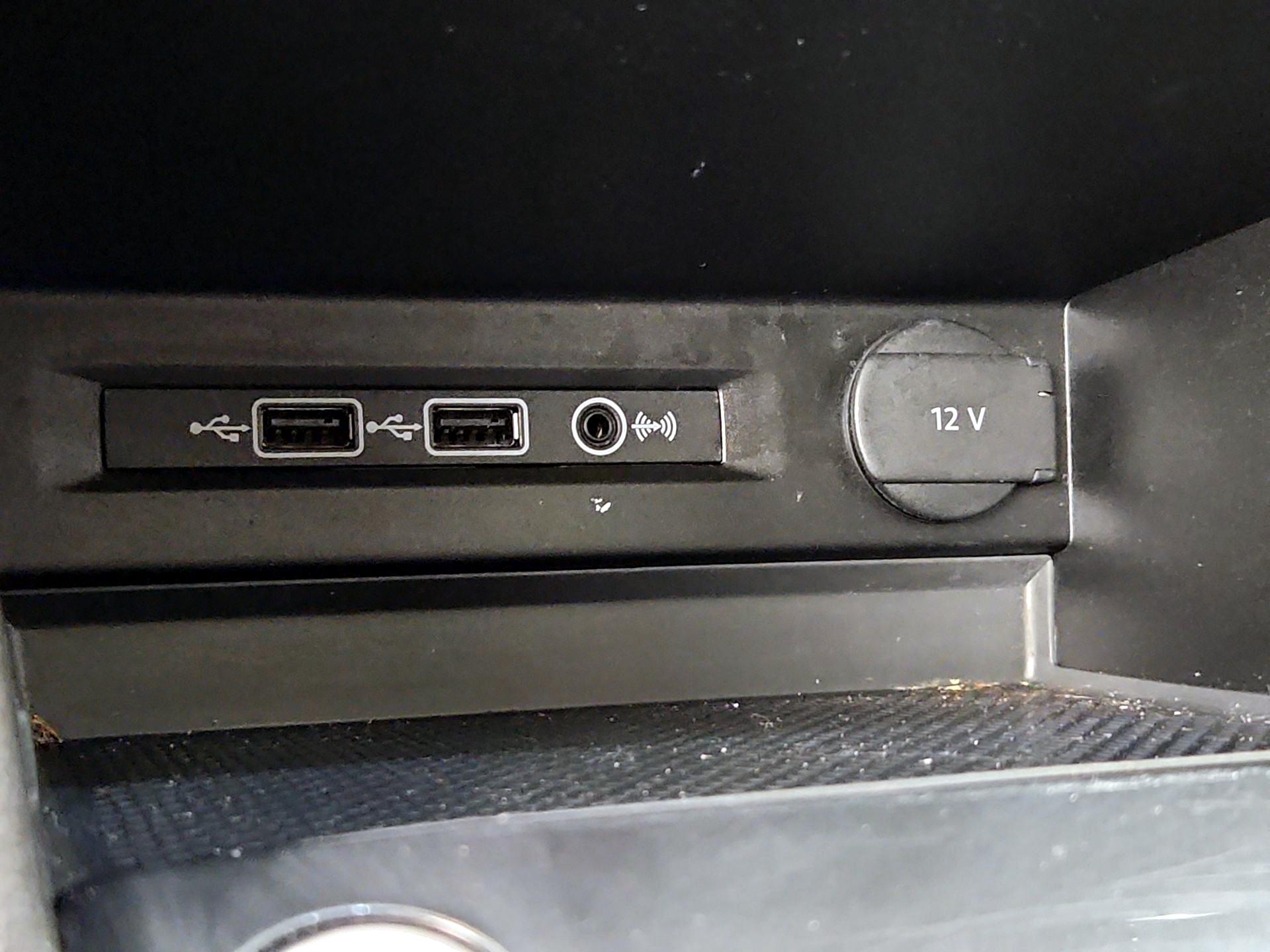 Thumbnail: 2019 Volkswagen Tiguan - 18