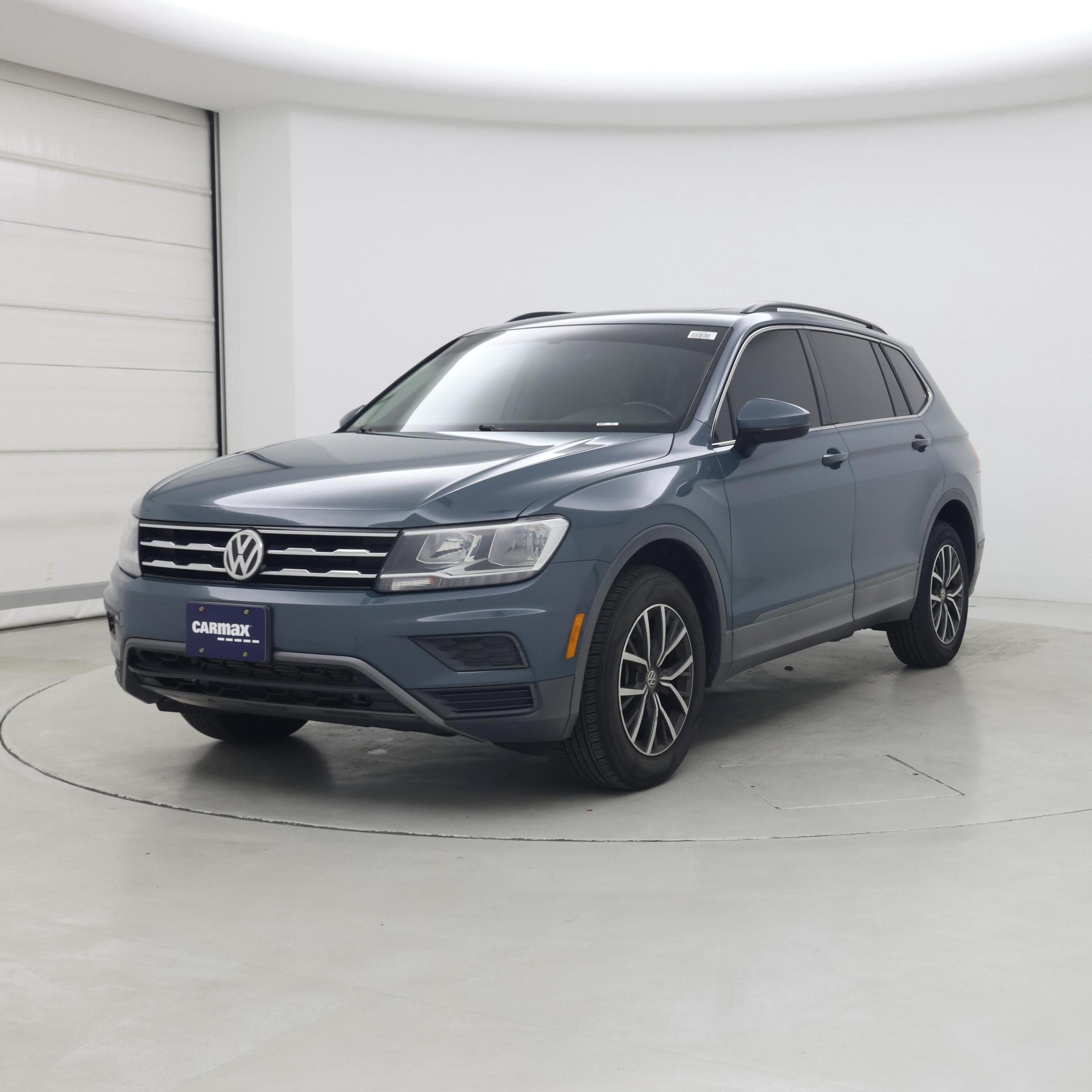 Thumbnail: 2019 Volkswagen Tiguan - 4